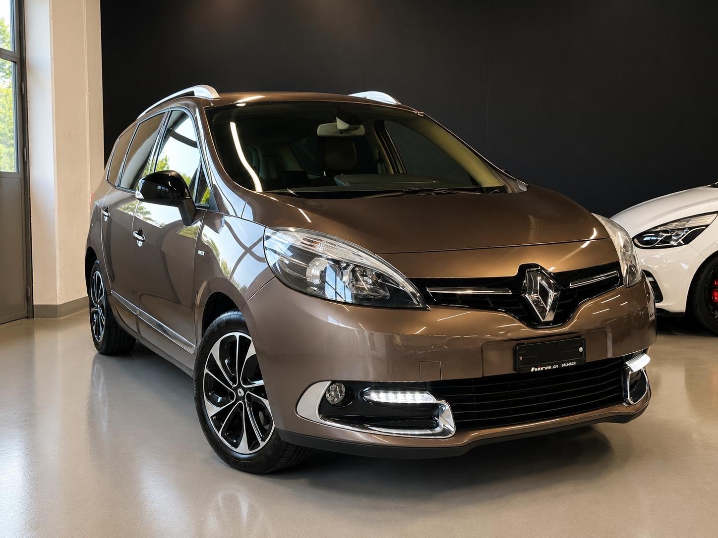 RENAULT Grand Scénic 1.5 dCi 7 Plätze, Anhängerkupplung-image-3