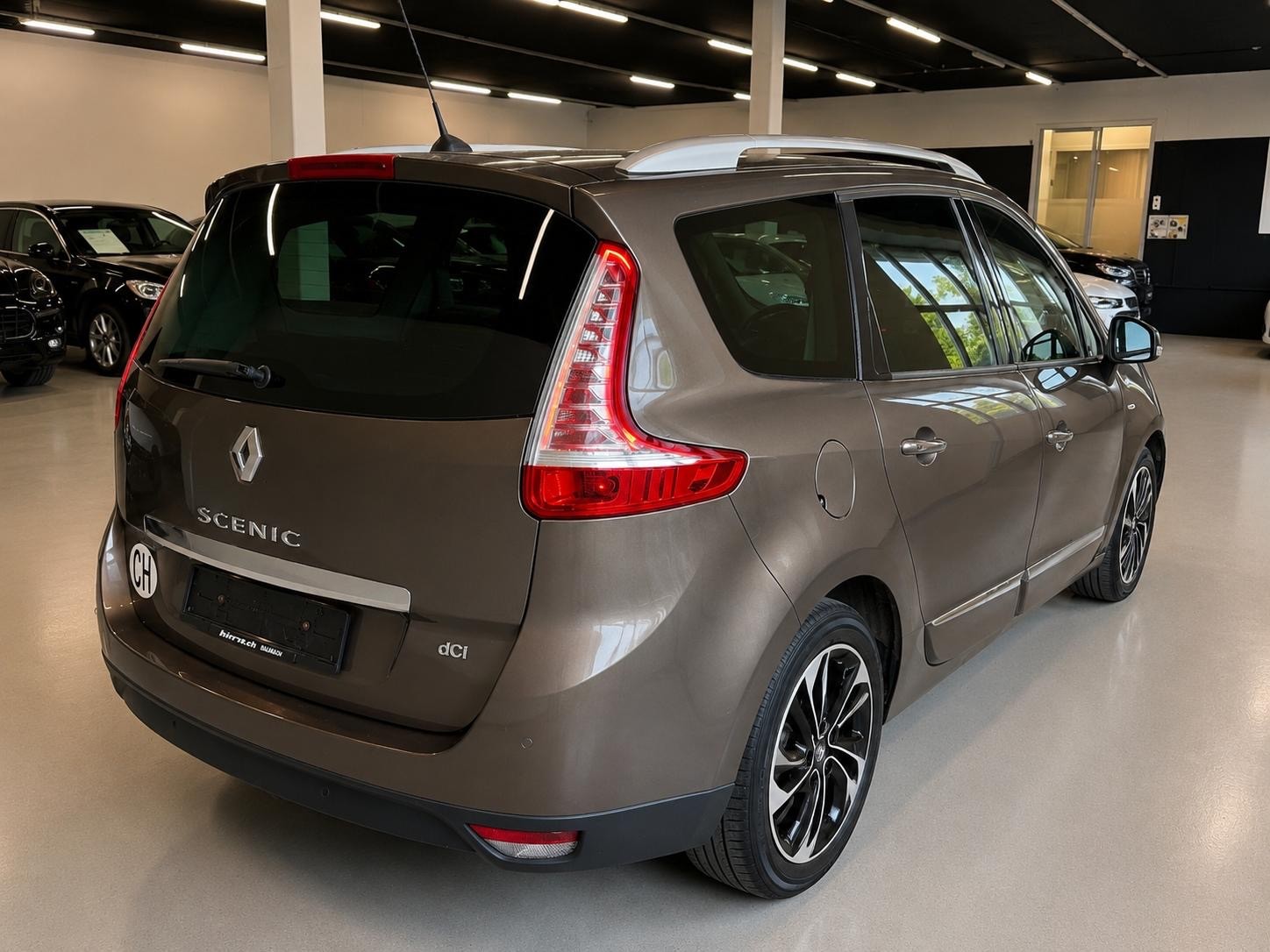 RENAULT Grand Scénic 1.5 dCi 7 Plätze, Anhängerkupplung-image-8