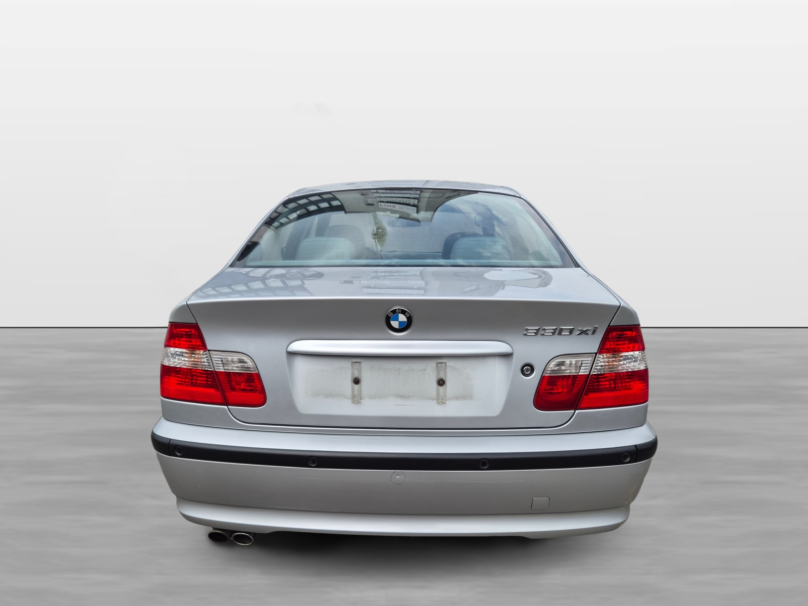 BMW 330xi-image-5