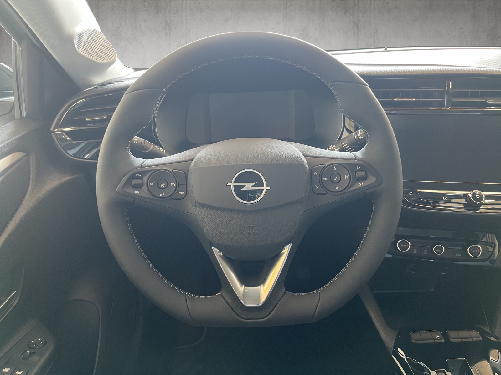 OPEL Corsa-e Edition-image-11