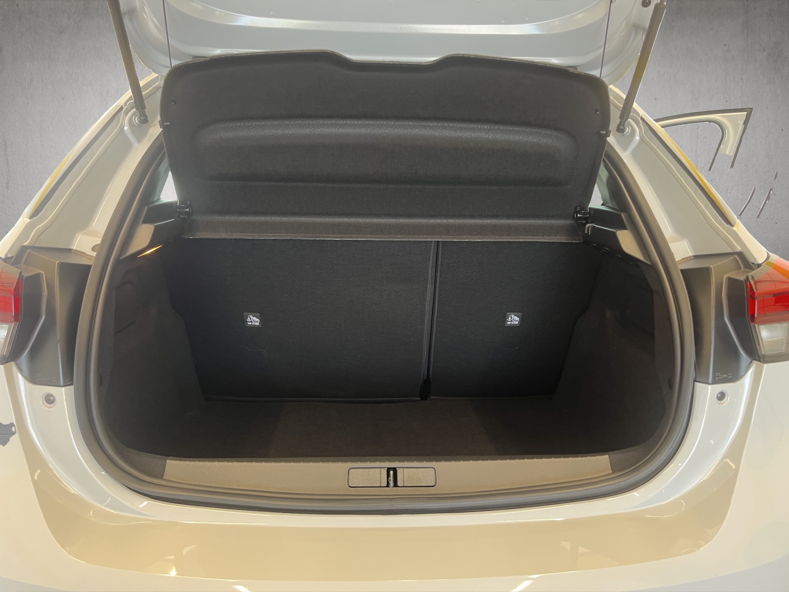 OPEL Corsa-e Edition-image-14