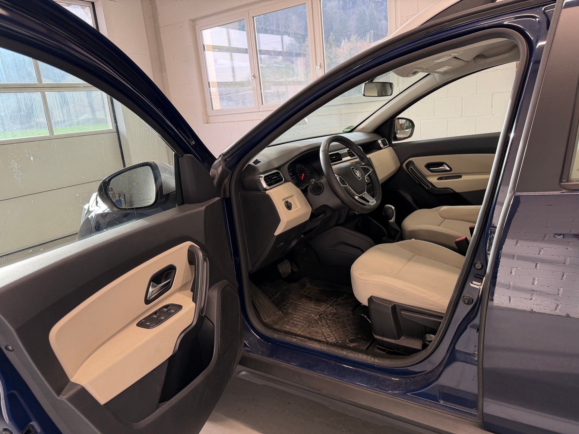 RENAULT Duster 4x4 Automatik-image-6