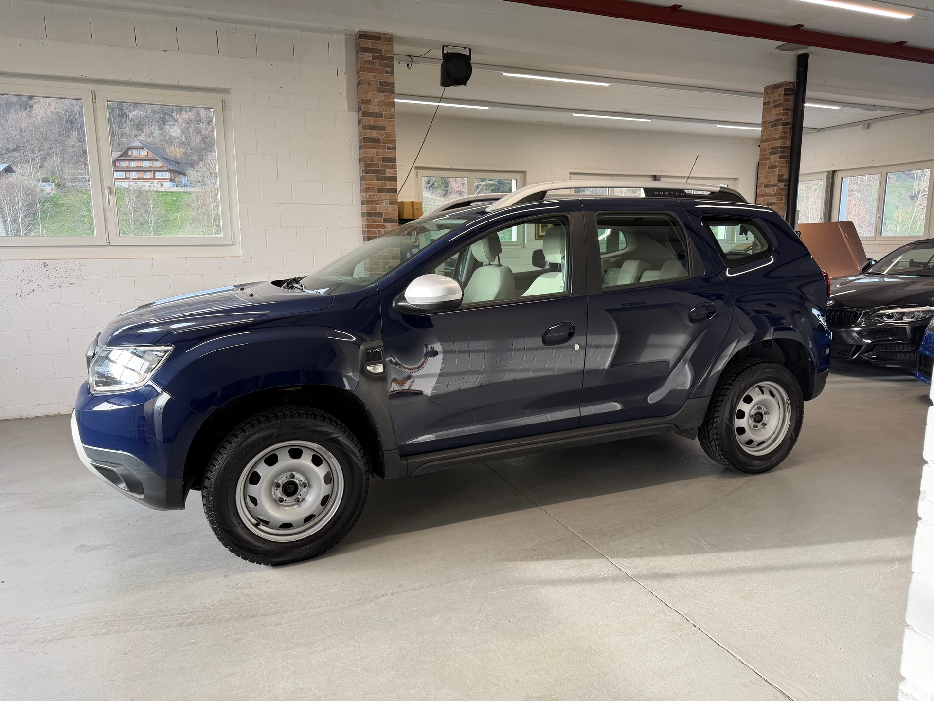 RENAULT Duster 4x4 Automatik-image-2