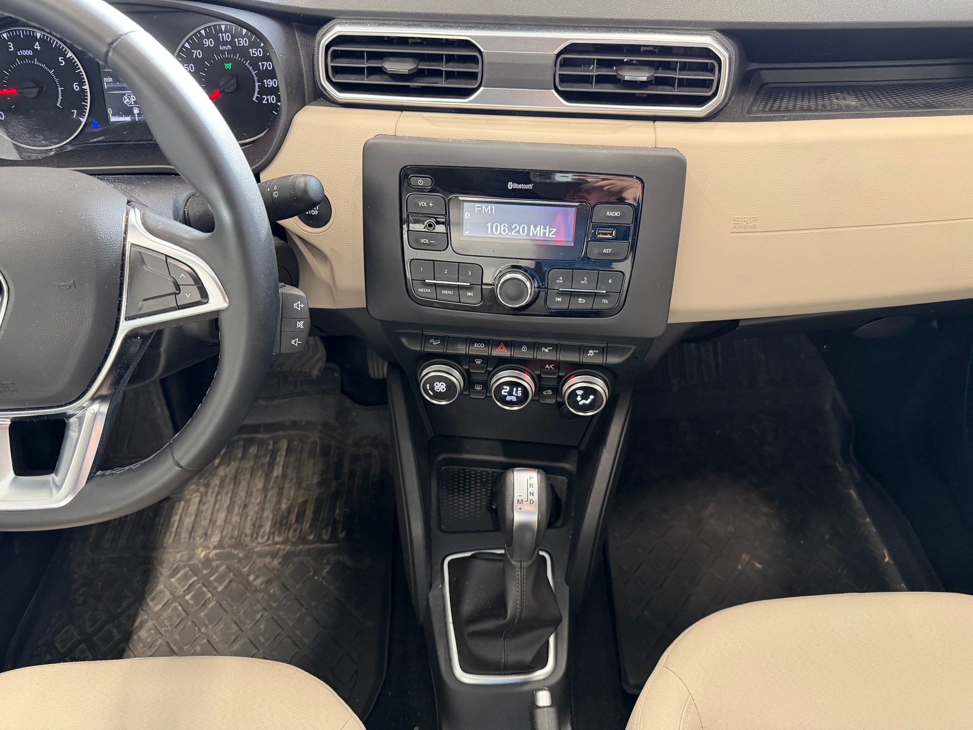 RENAULT Duster 4x4 Automatik-image-8
