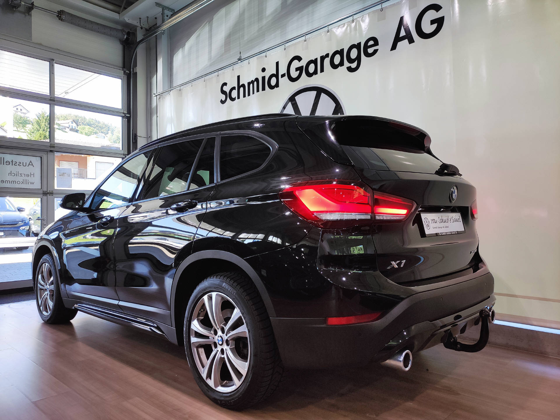 BMW X1 20i xDrive Sportline-image-15