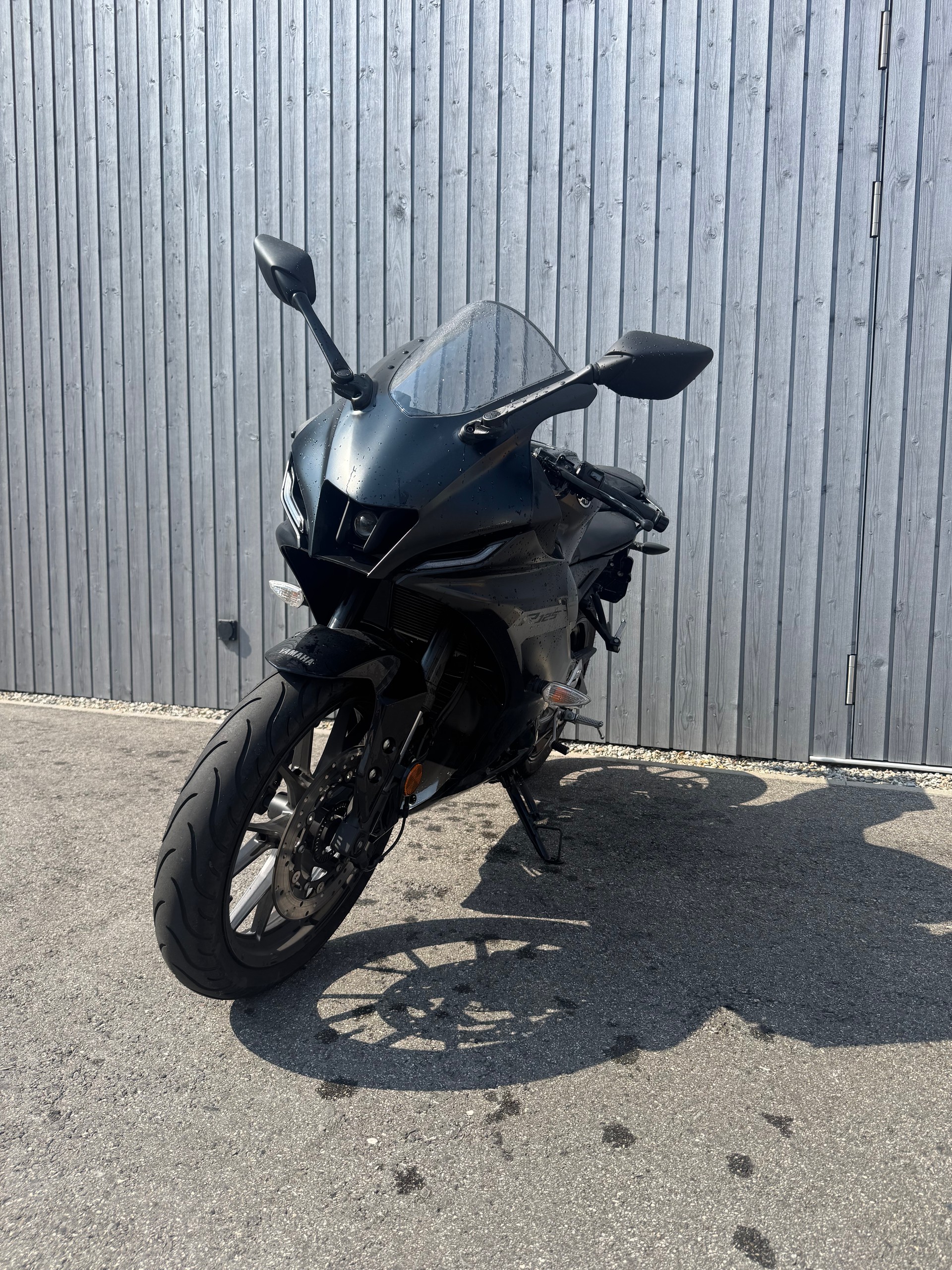 YAMAHA YZF-R 125 ABS-showroom-element-2