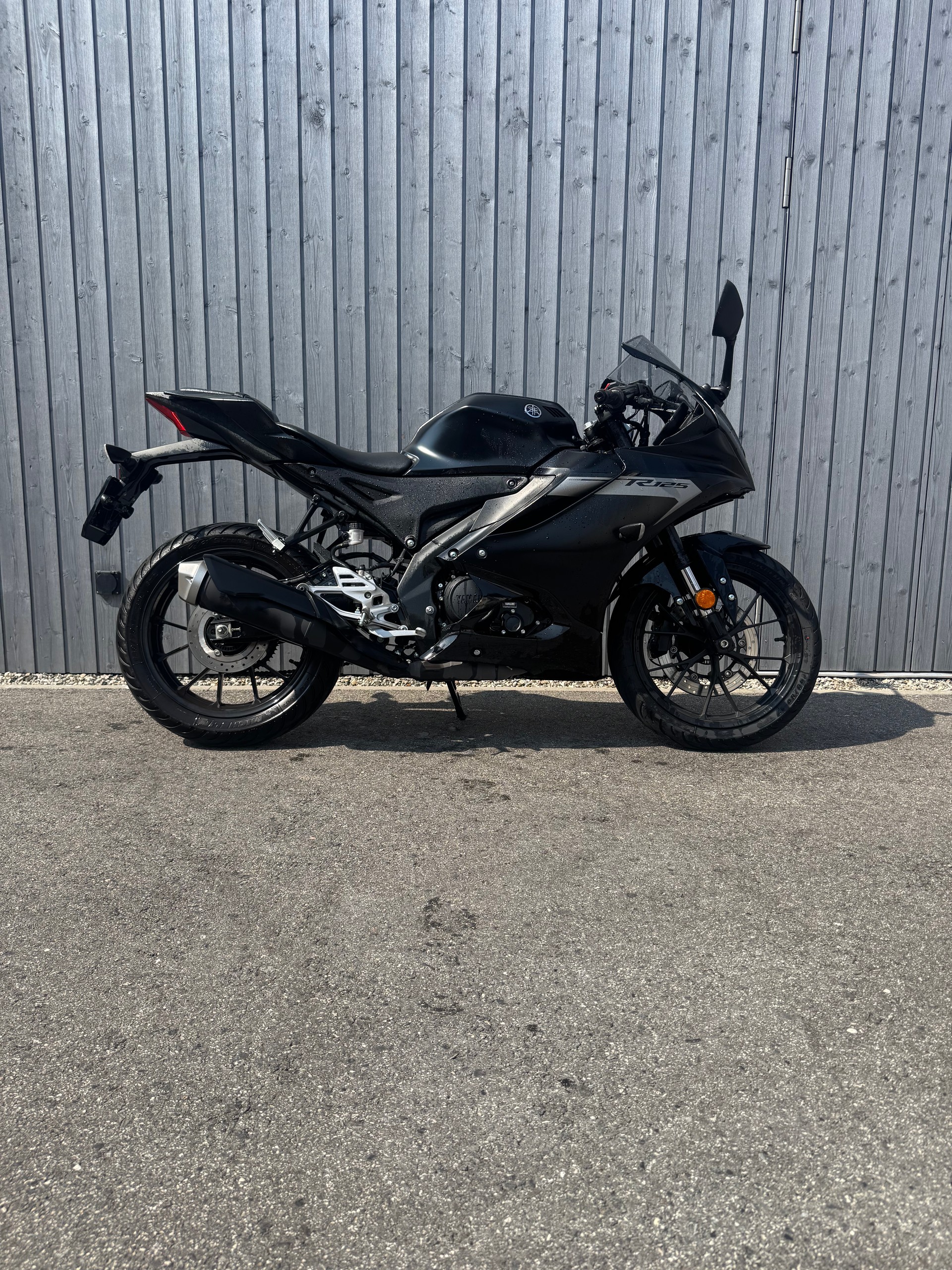 YAMAHA YZF-R 125 ABS