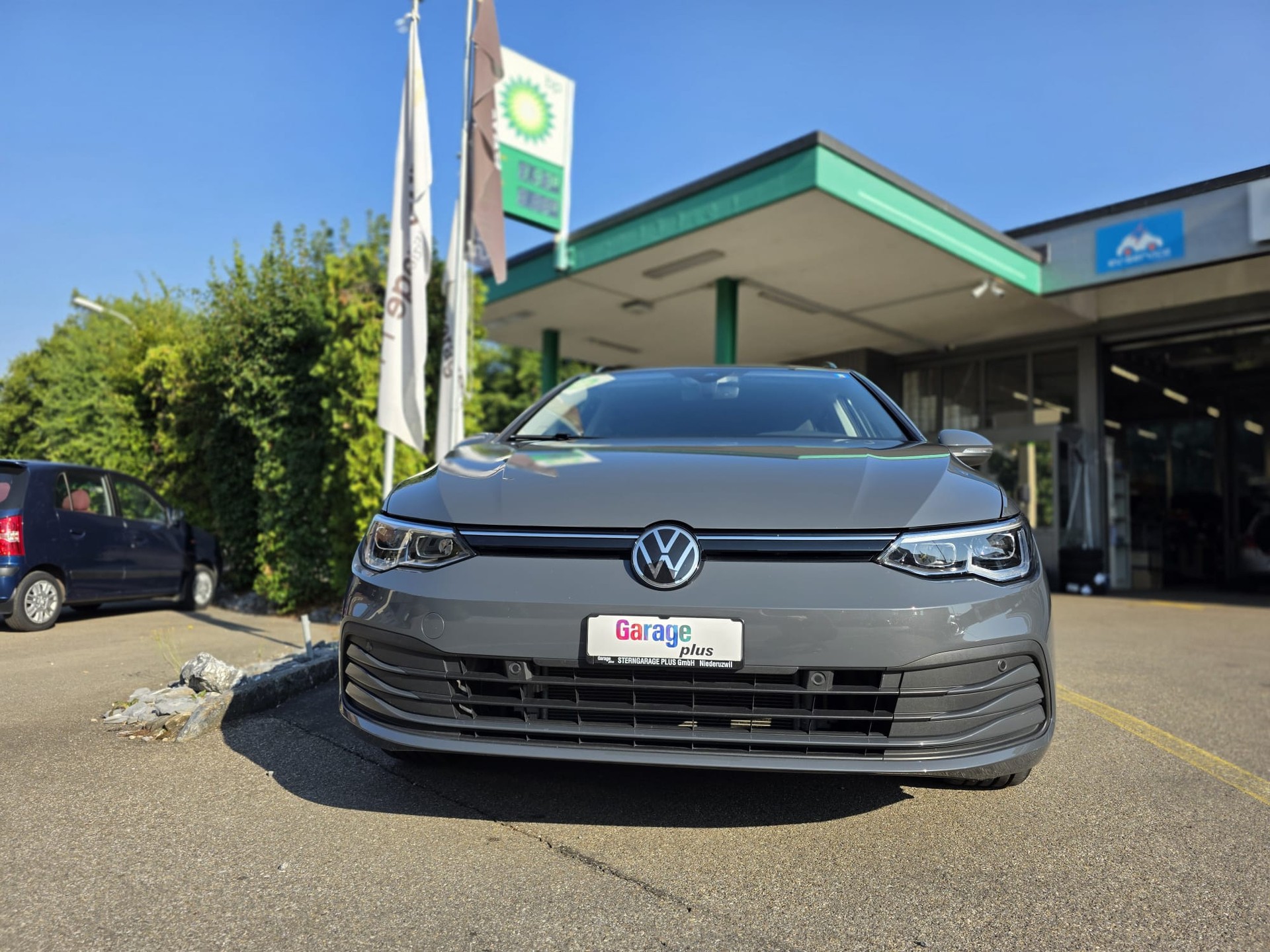 VW Golf Variant 1.5 TSI Life-image-1