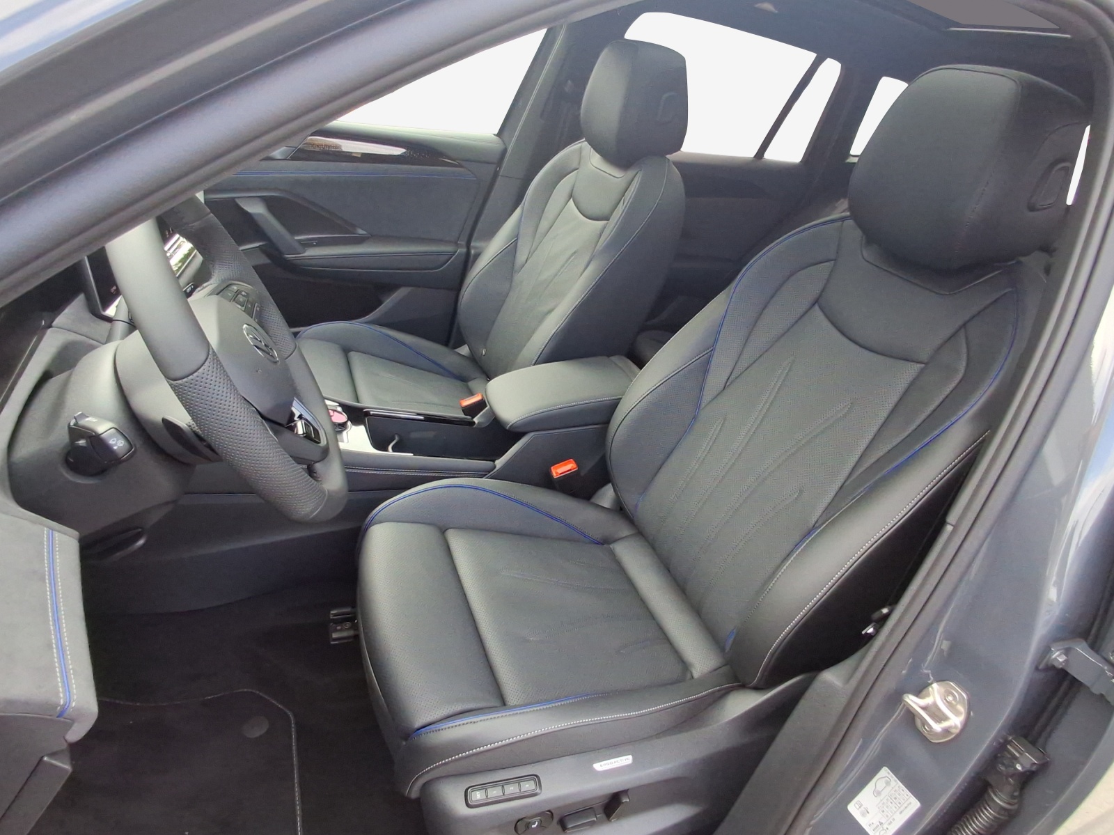VW Tiguan 2.0 TSI DSG R-Line Plus 4Motion-image-7