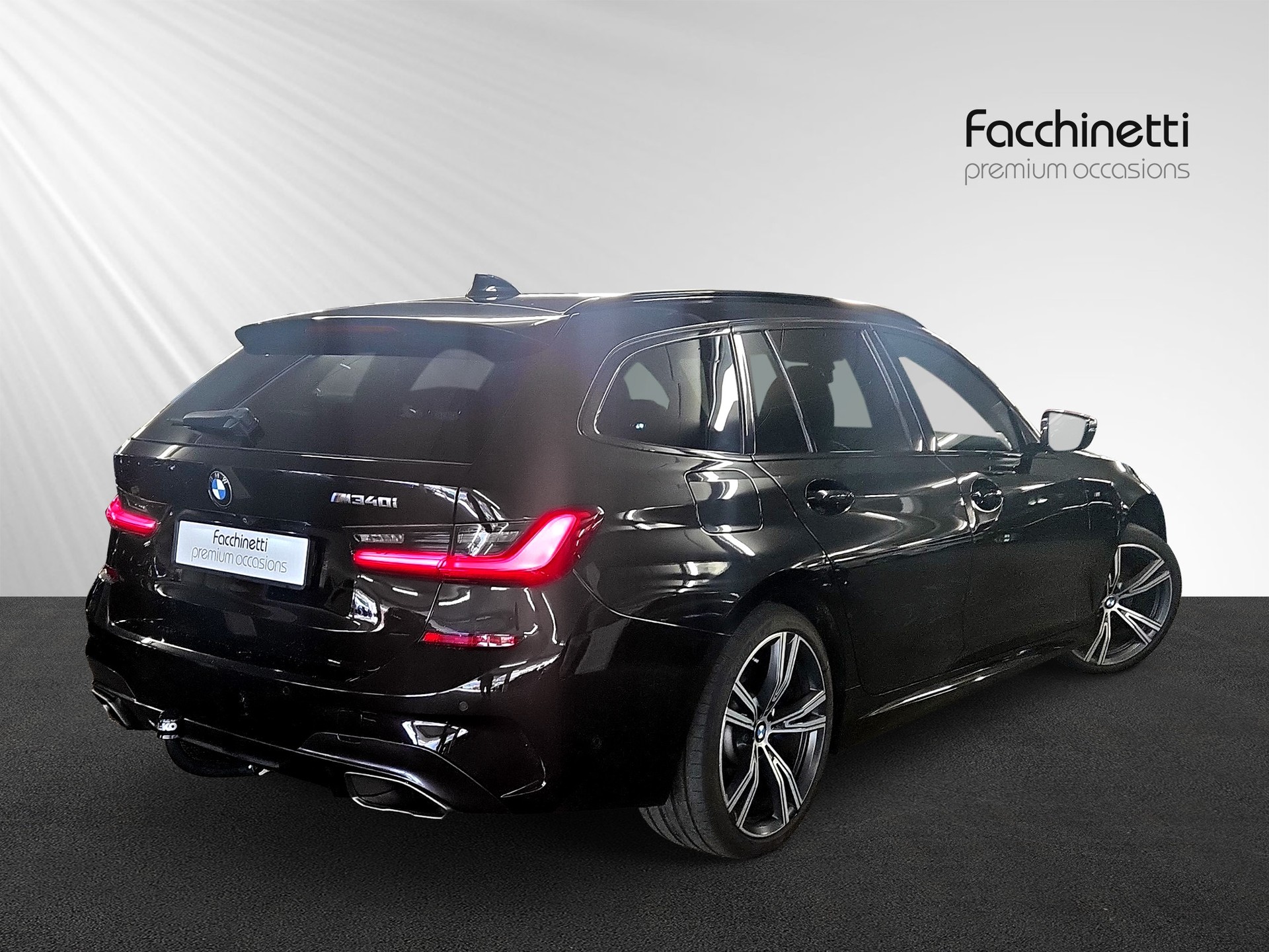 BMW M340i xDriveTouring Steptronic M Sport-image-2