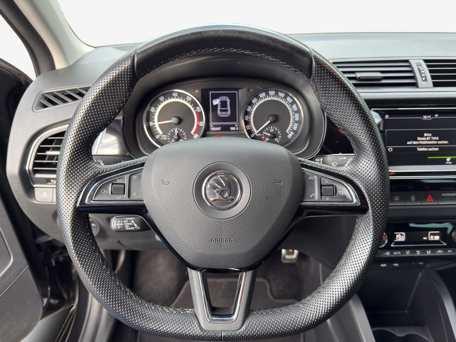 SKODA Fabia 1.2 TSI Black Edition-image-9