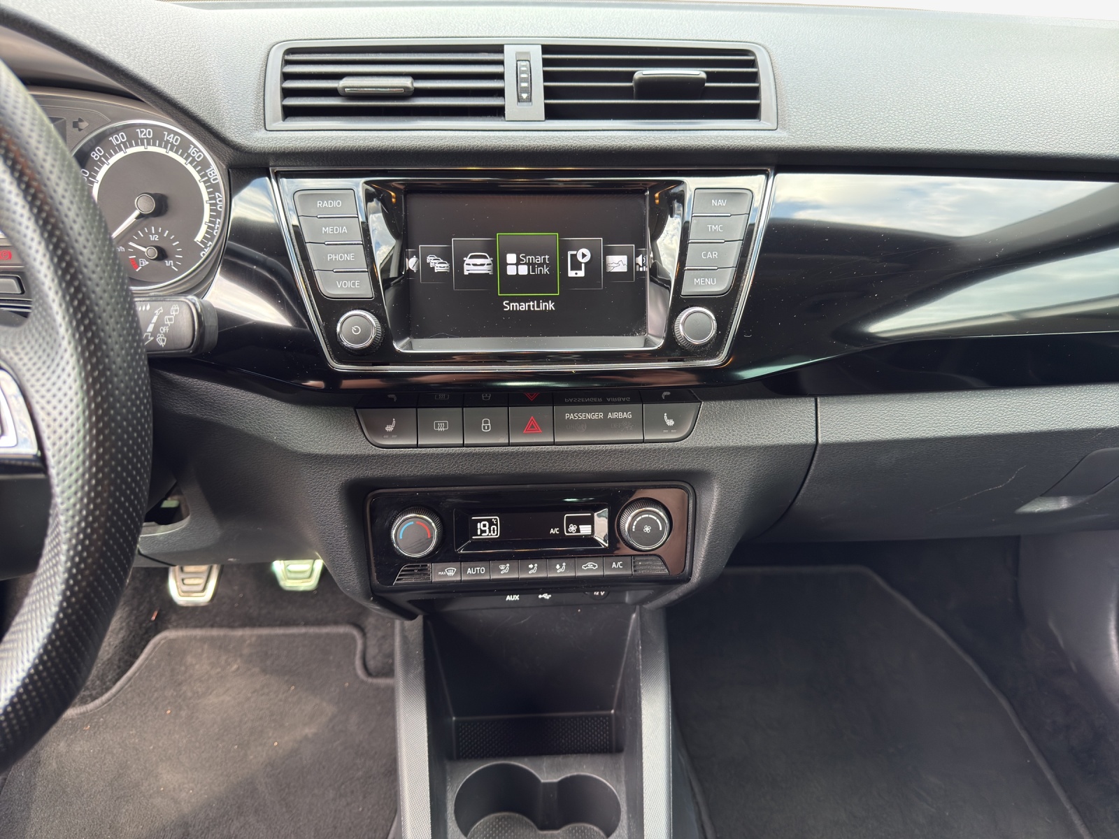 SKODA Fabia 1.2 TSI Black Edition-image-10