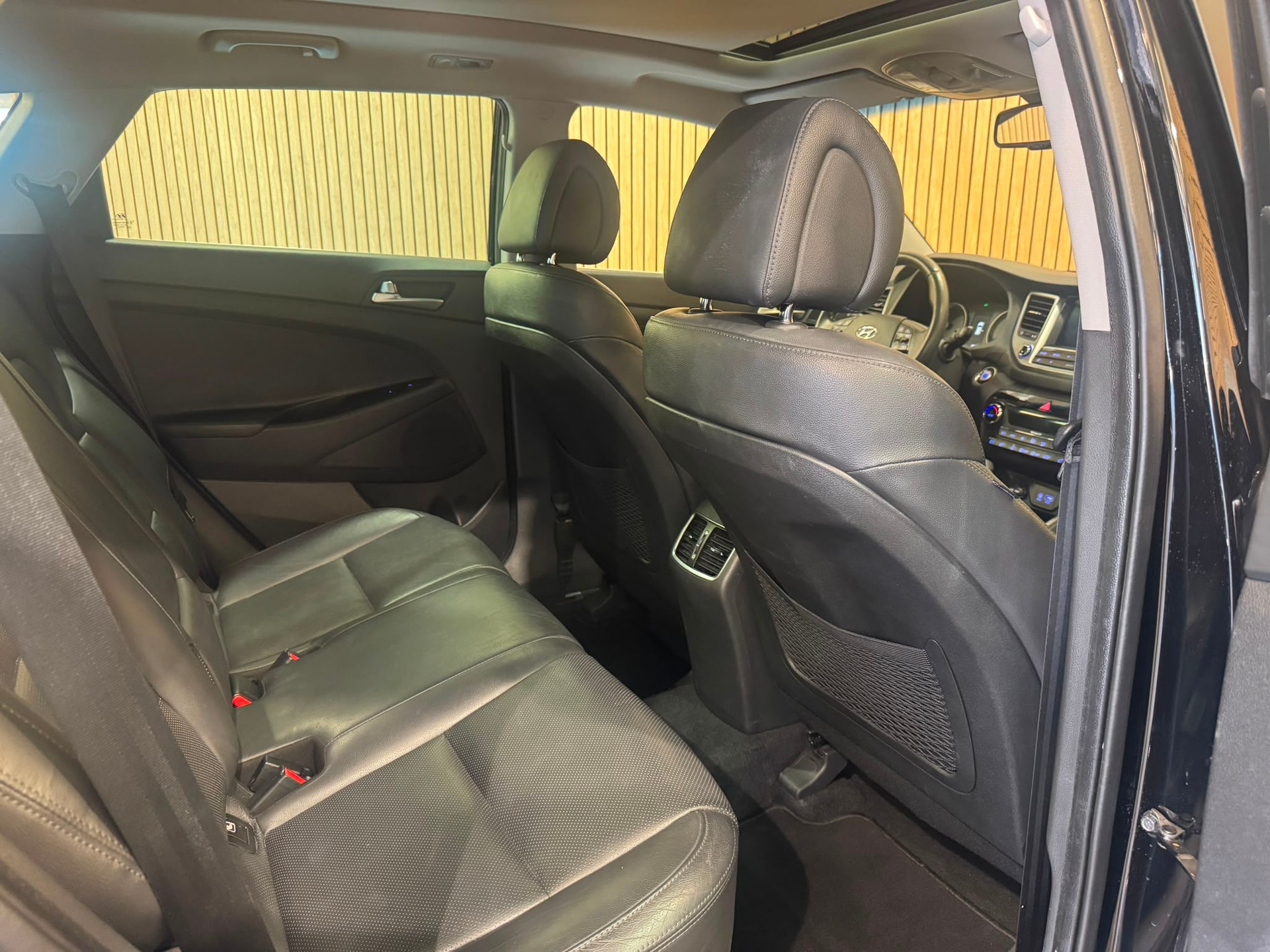 HYUNDAI Tucson 2.0 CRDI Vertex 4WD Automatic-image-23