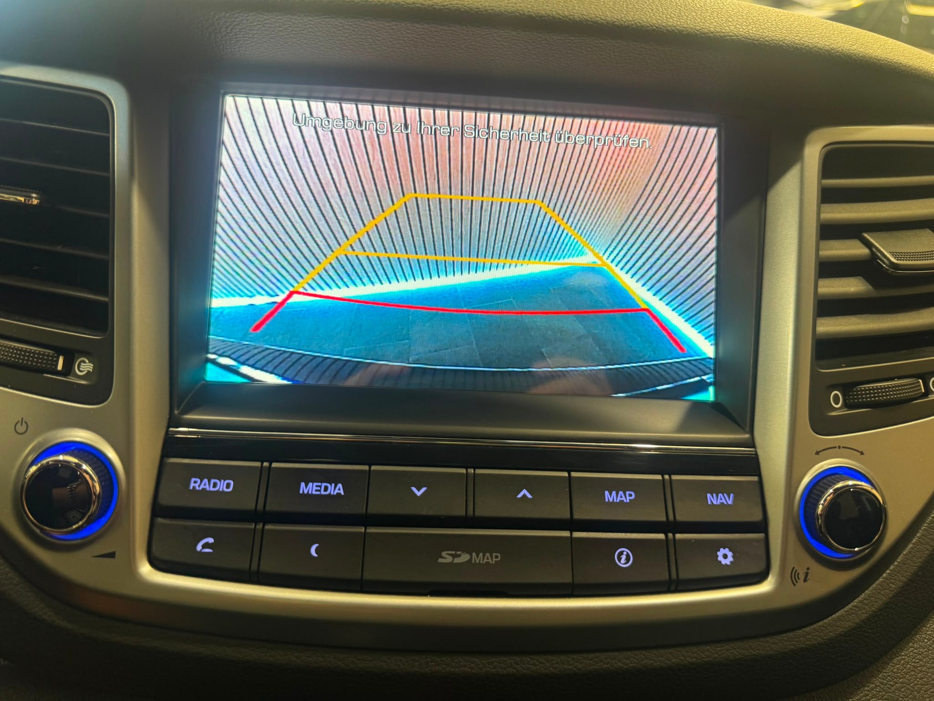 HYUNDAI Tucson 2.0 CRDI Vertex 4WD Automatic-image-13