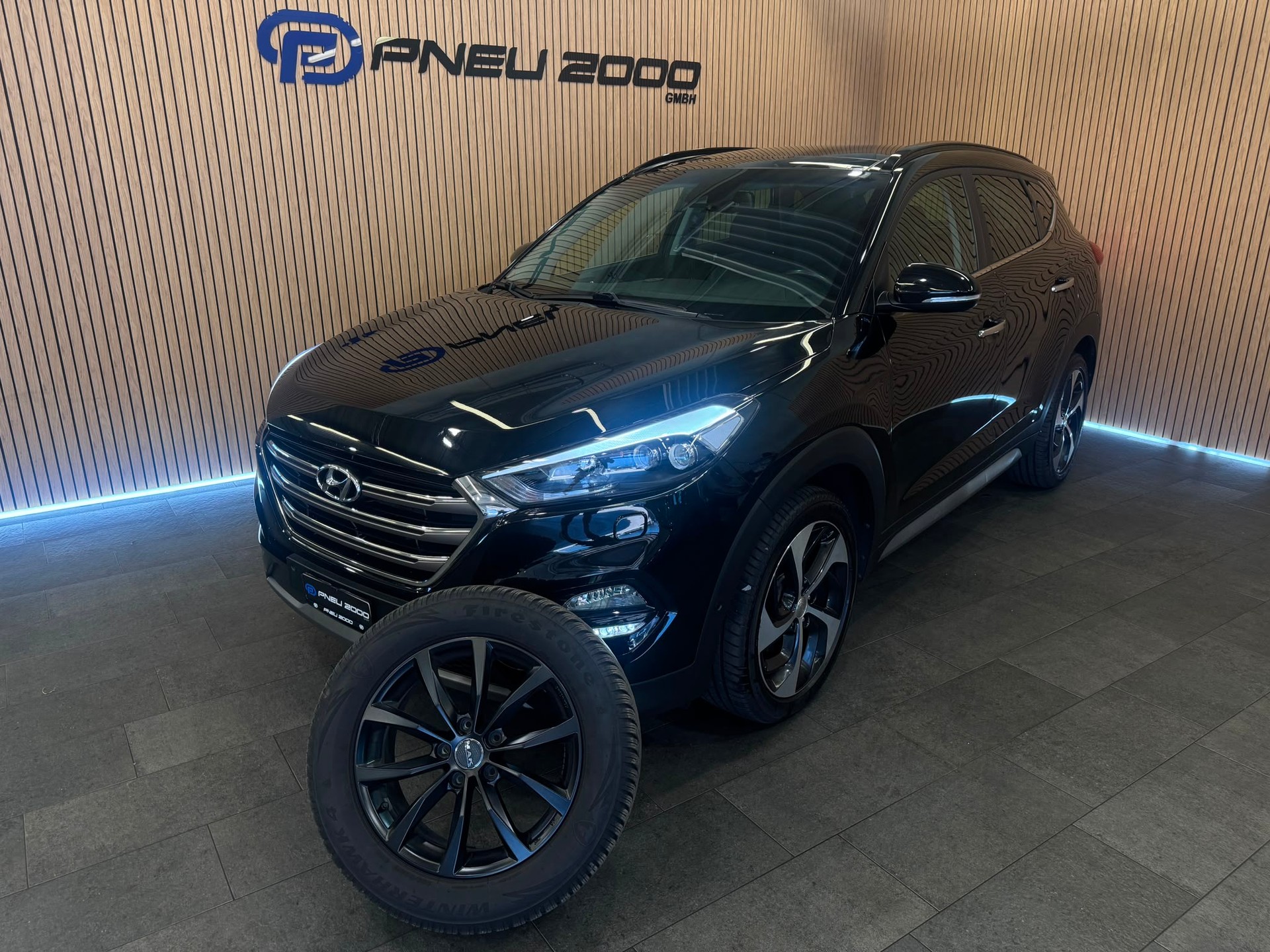 HYUNDAI Tucson 2.0 CRDI Vertex 4WD Automatic-showroom-element-2