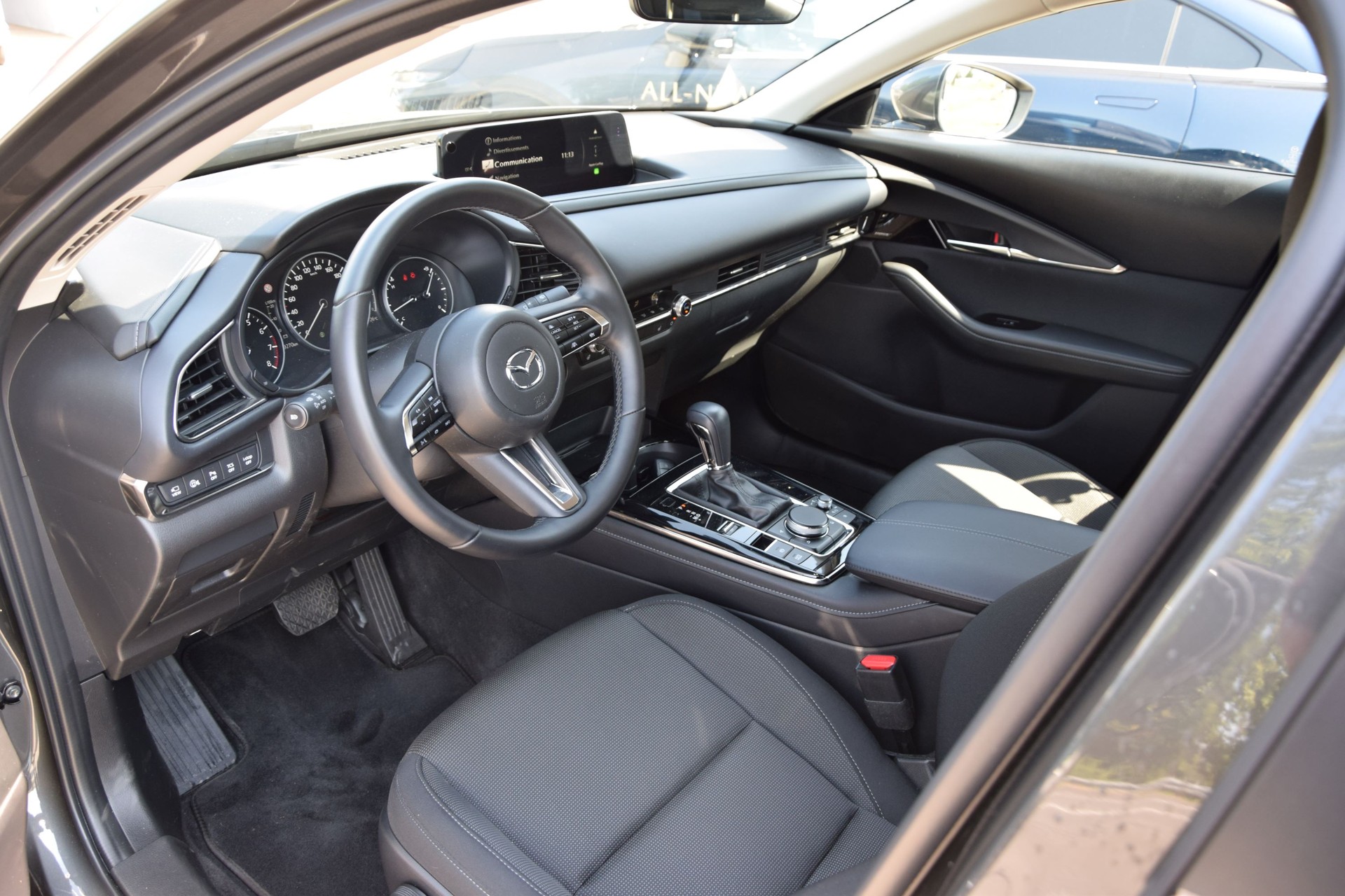 MAZDA CX-30 SKYACTIV-G 140 M Hybrid Centre Line FWD AT-image-8