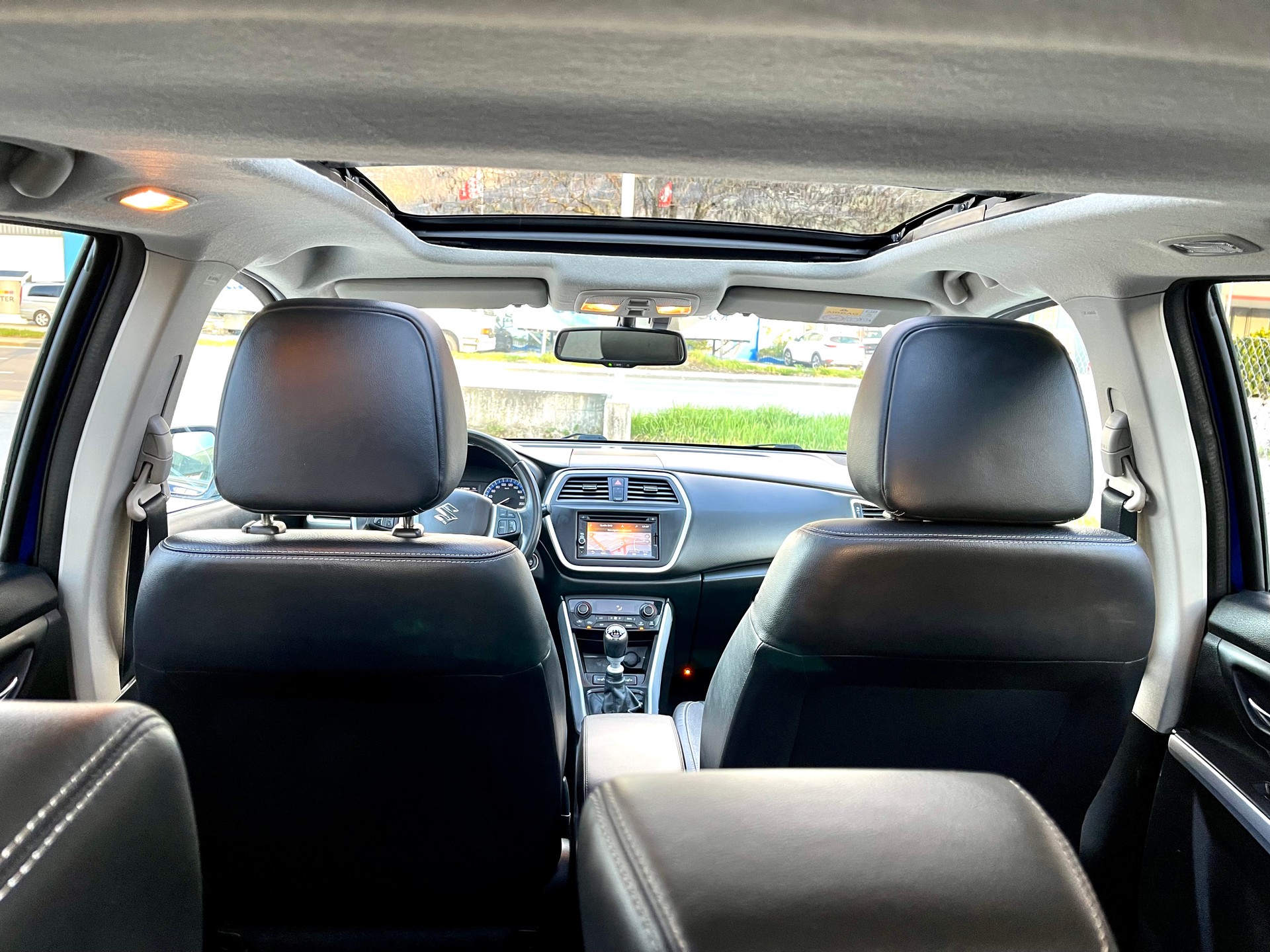 SUZUKI SX4 S-Cross 1.6 TD GL 4WD-image-23