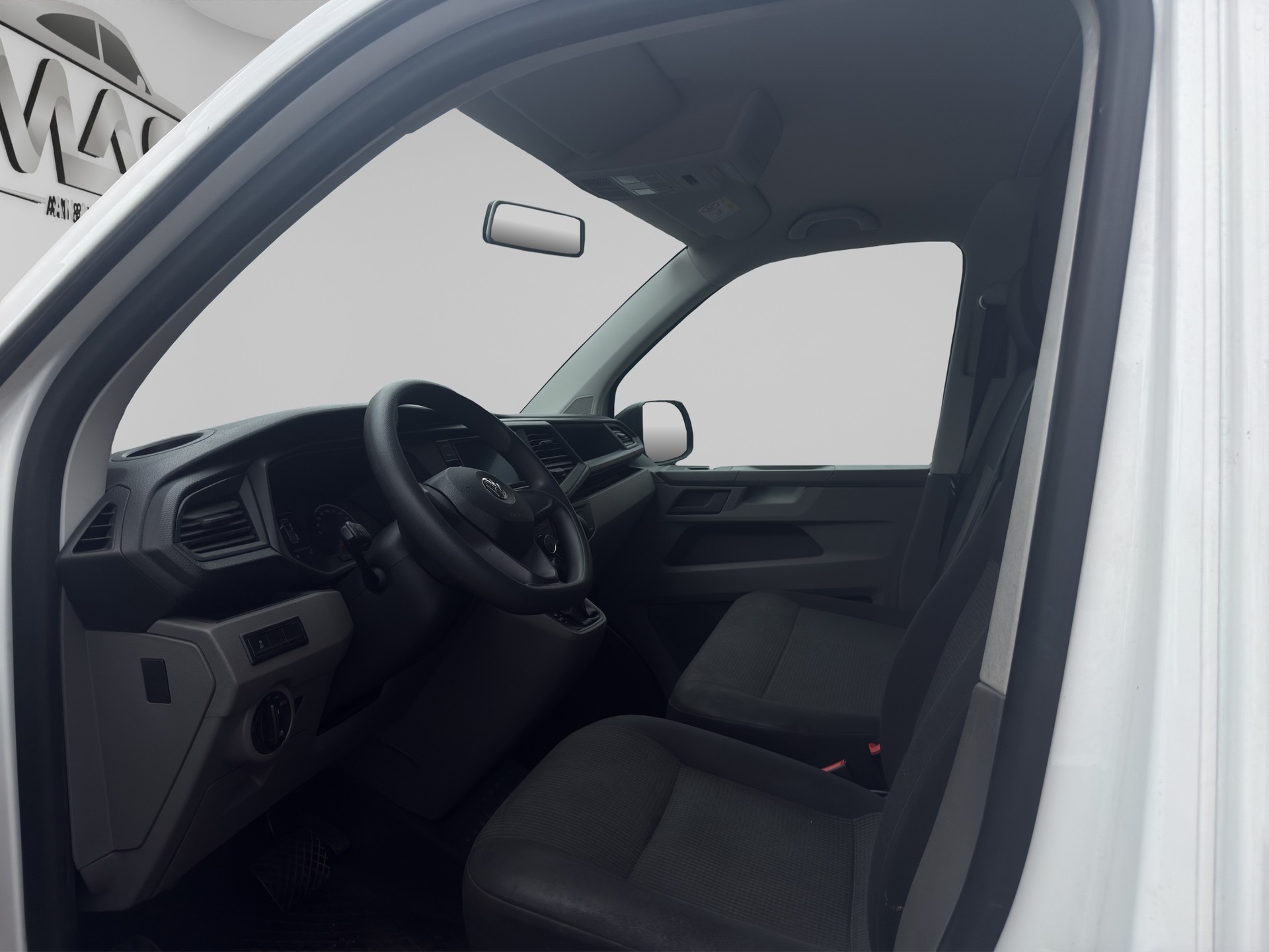 VW T6.1 2.0 TDI 4Motion DSG-image-8