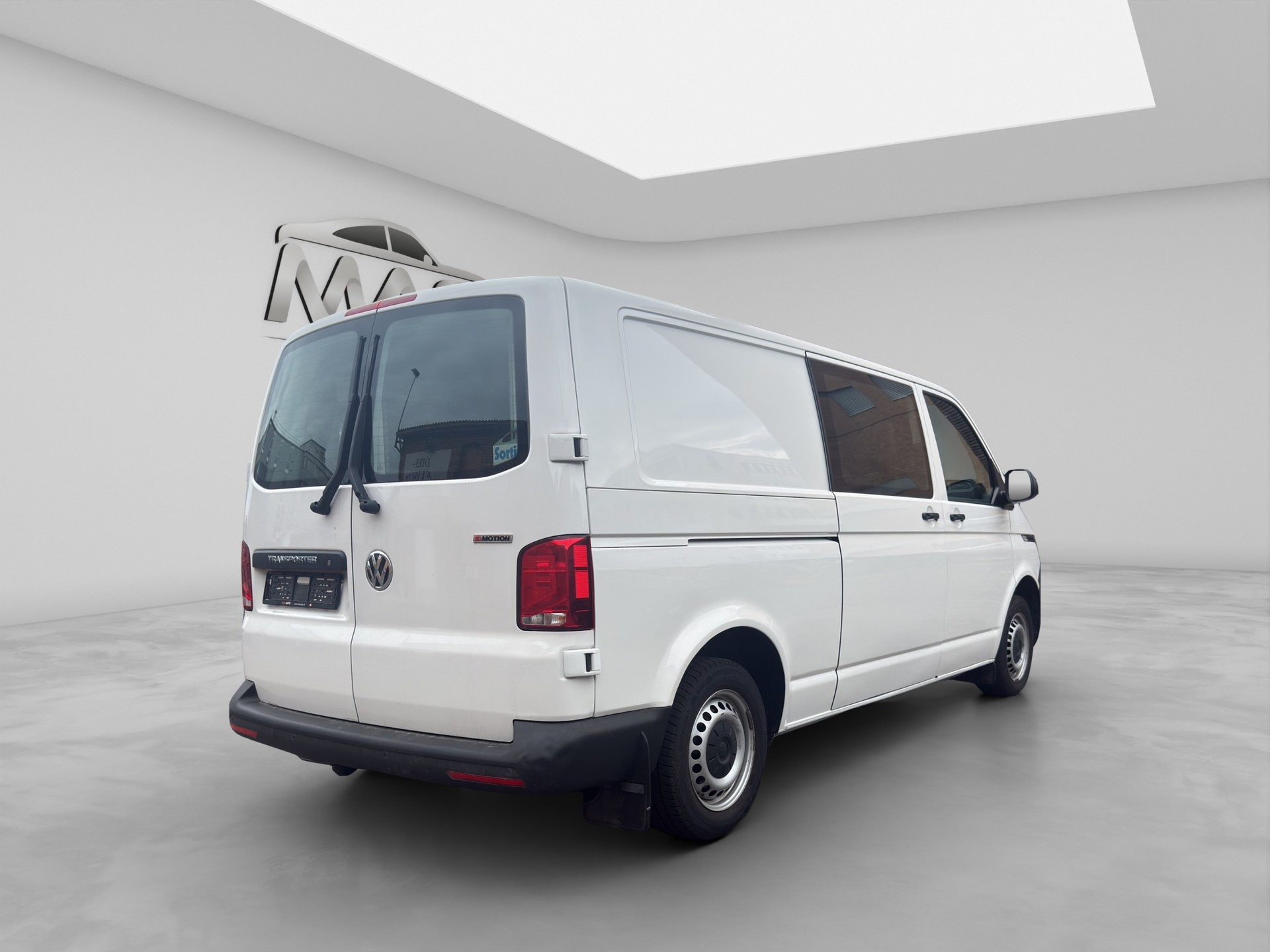 VW T6.1 2.0 TDI 4Motion DSG-image-4