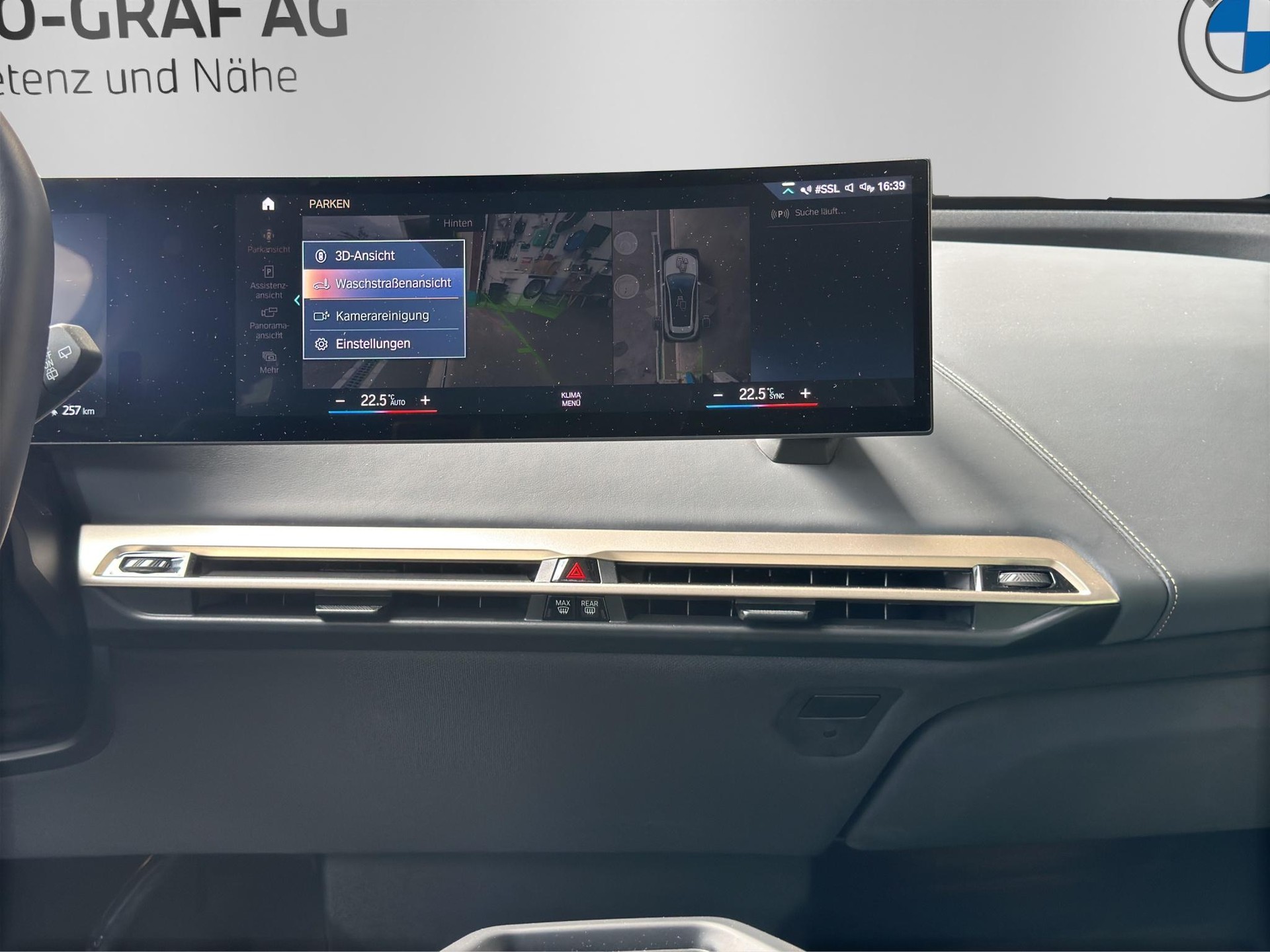 BMW iX xDrive40-image-16
