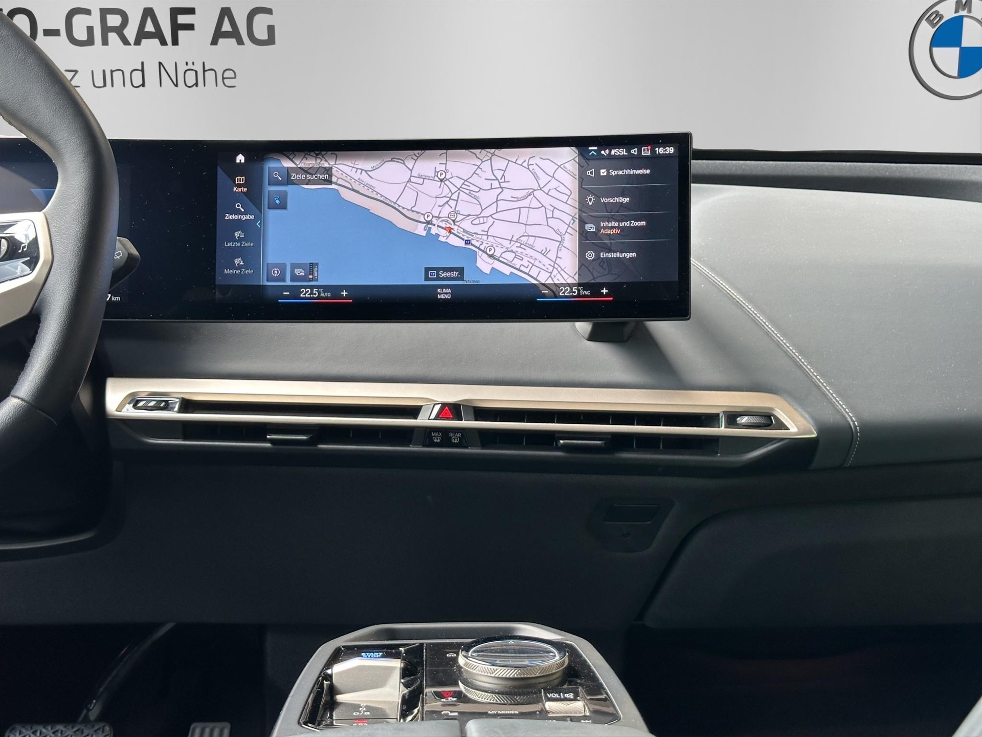 BMW iX xDrive40-image-14