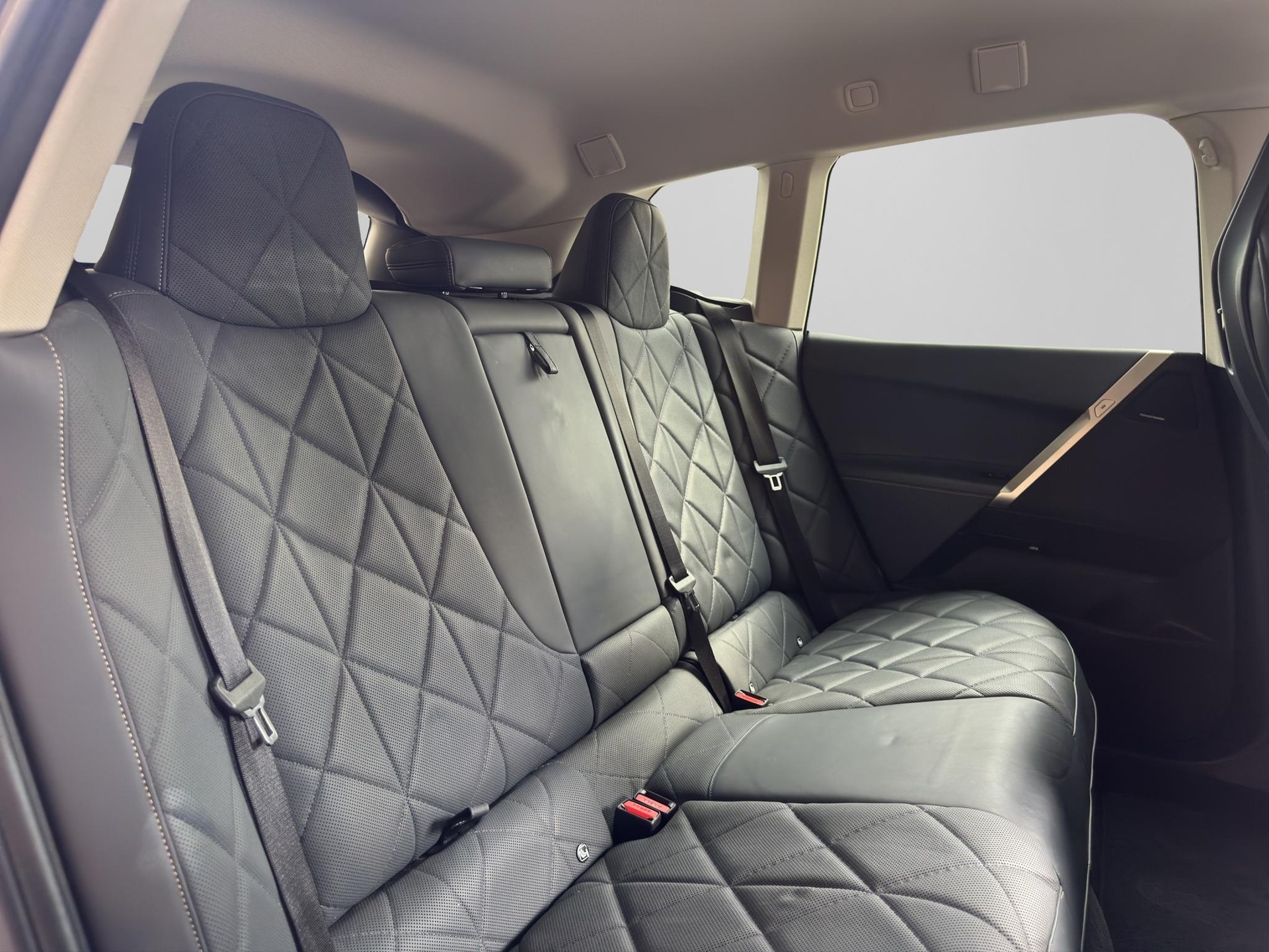 BMW iX xDrive40-image-19