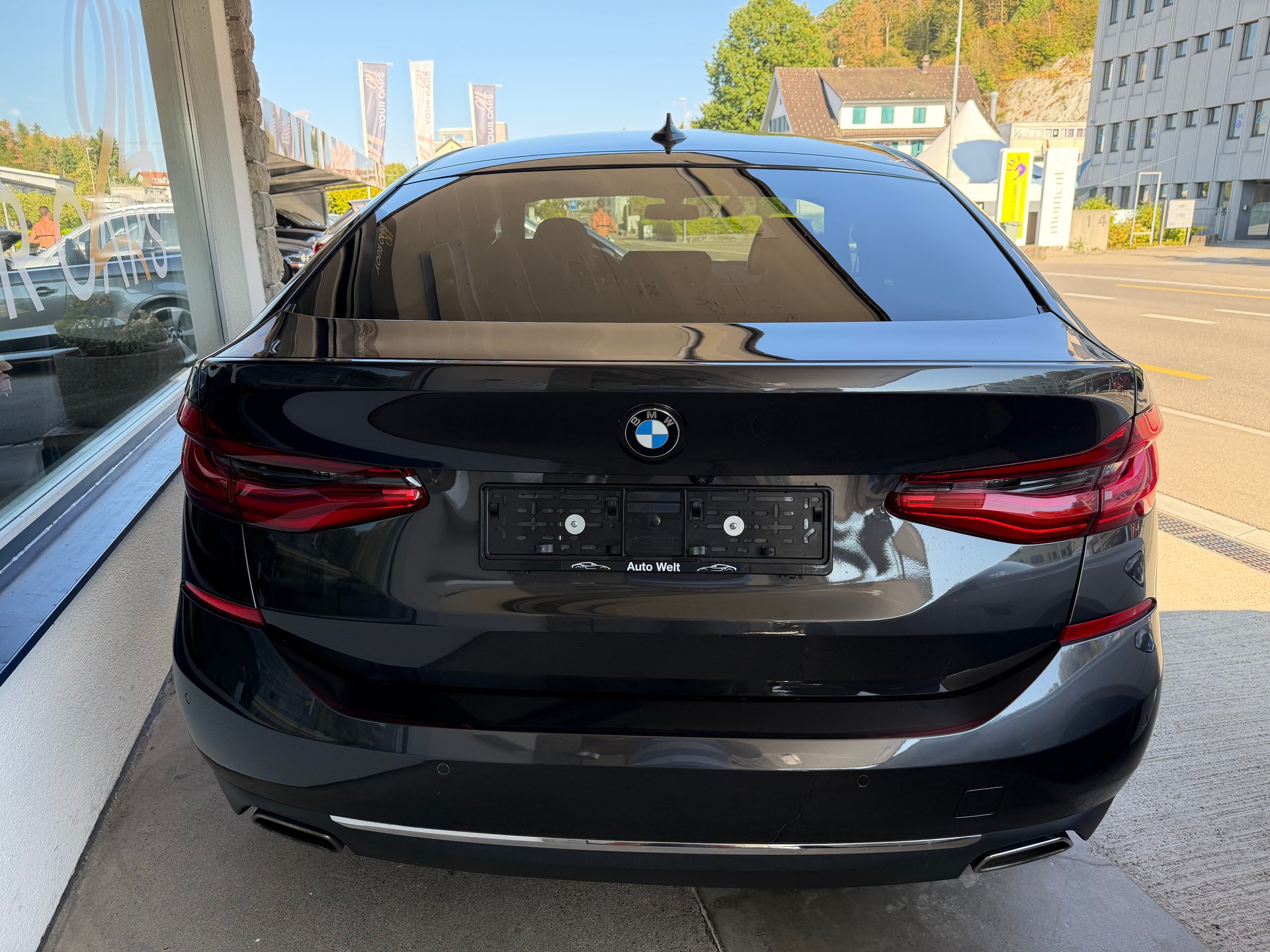BMW 640i GT xDrive Luxury Line Steptronic-image-4