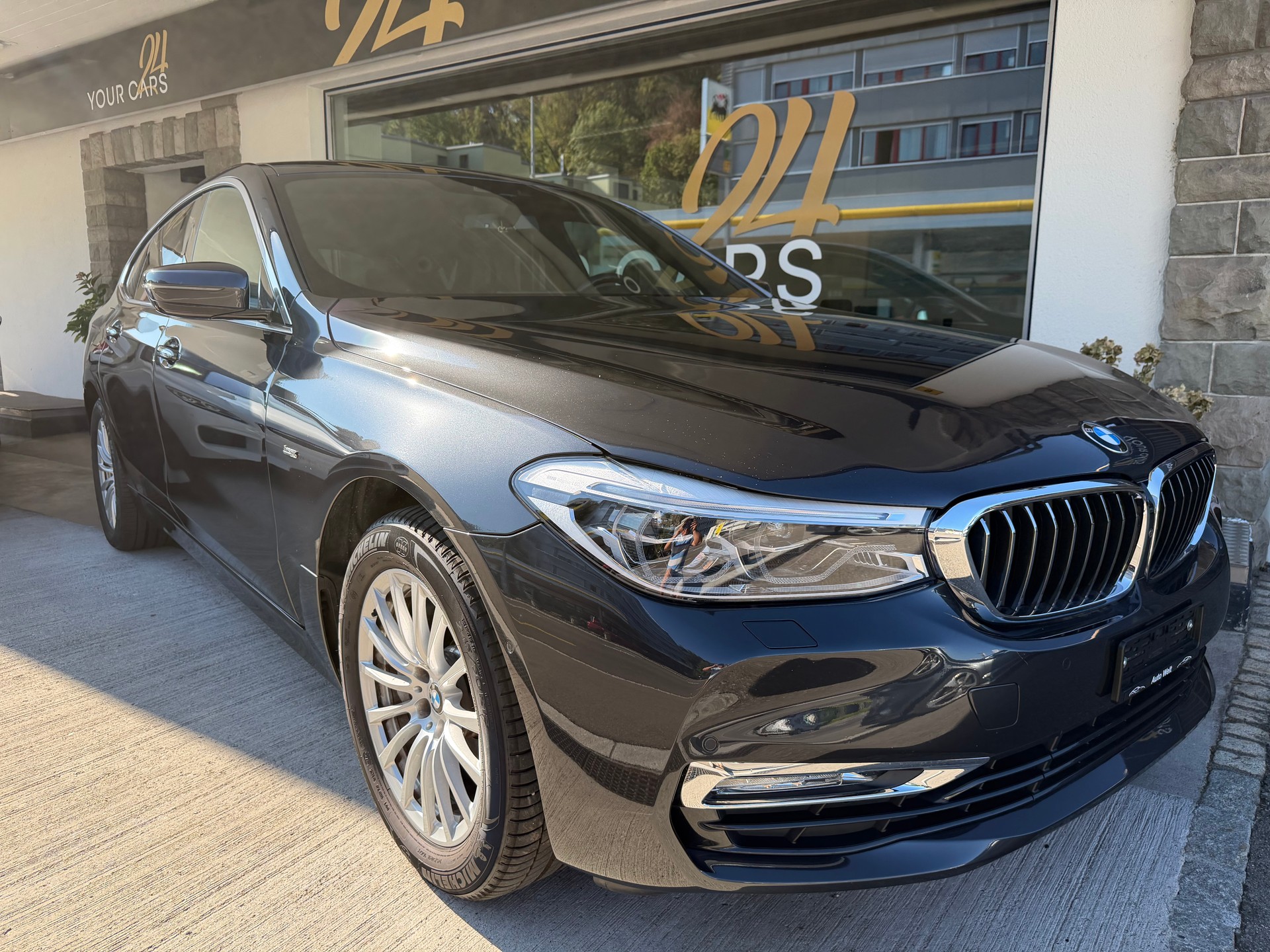 BMW 640i GT xDrive Luxury Line Steptronic-image-2