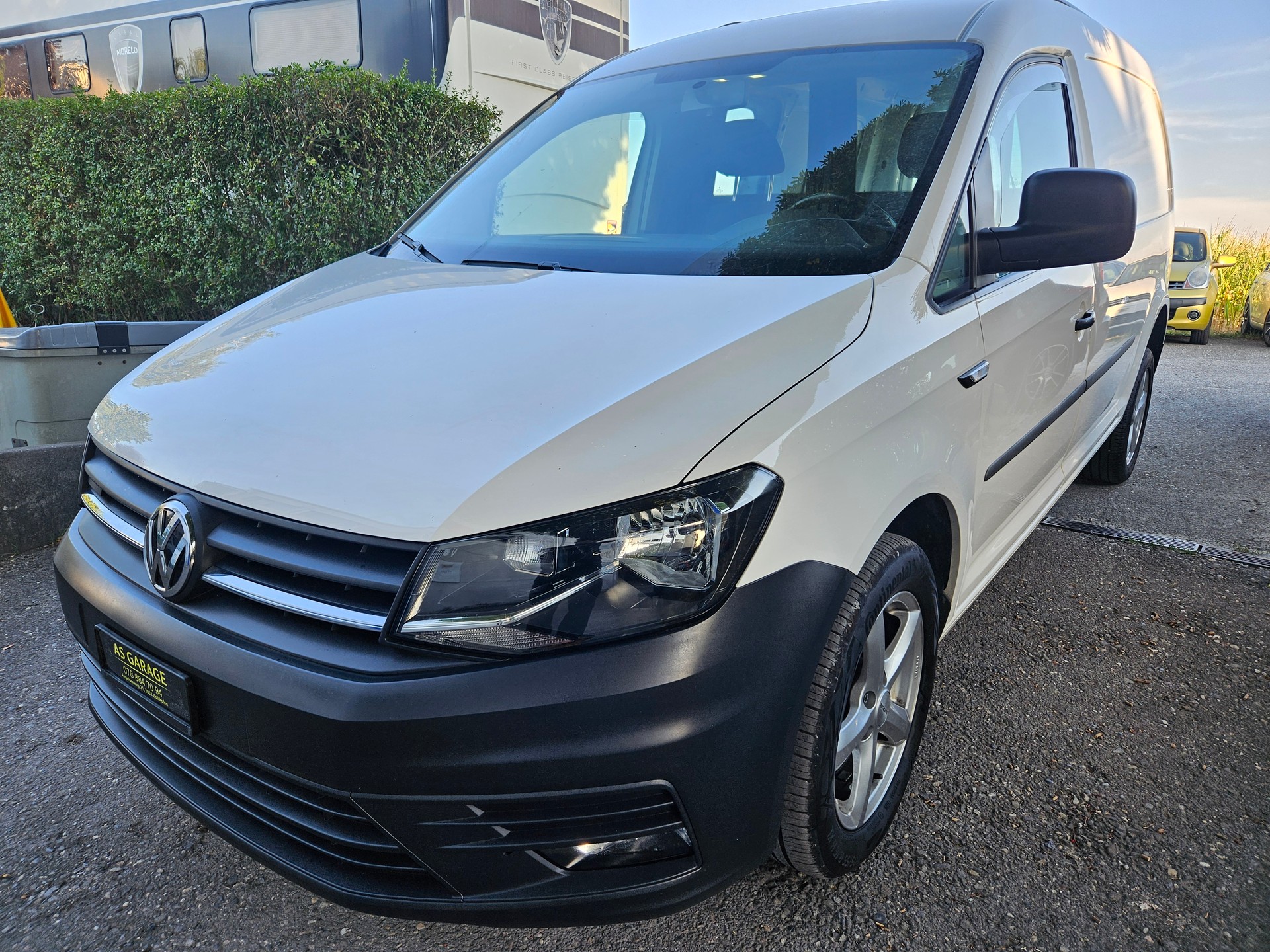 VW Caddy Maxi 2.0TDI 4Motion BlueMotion Technology DSG-image-0