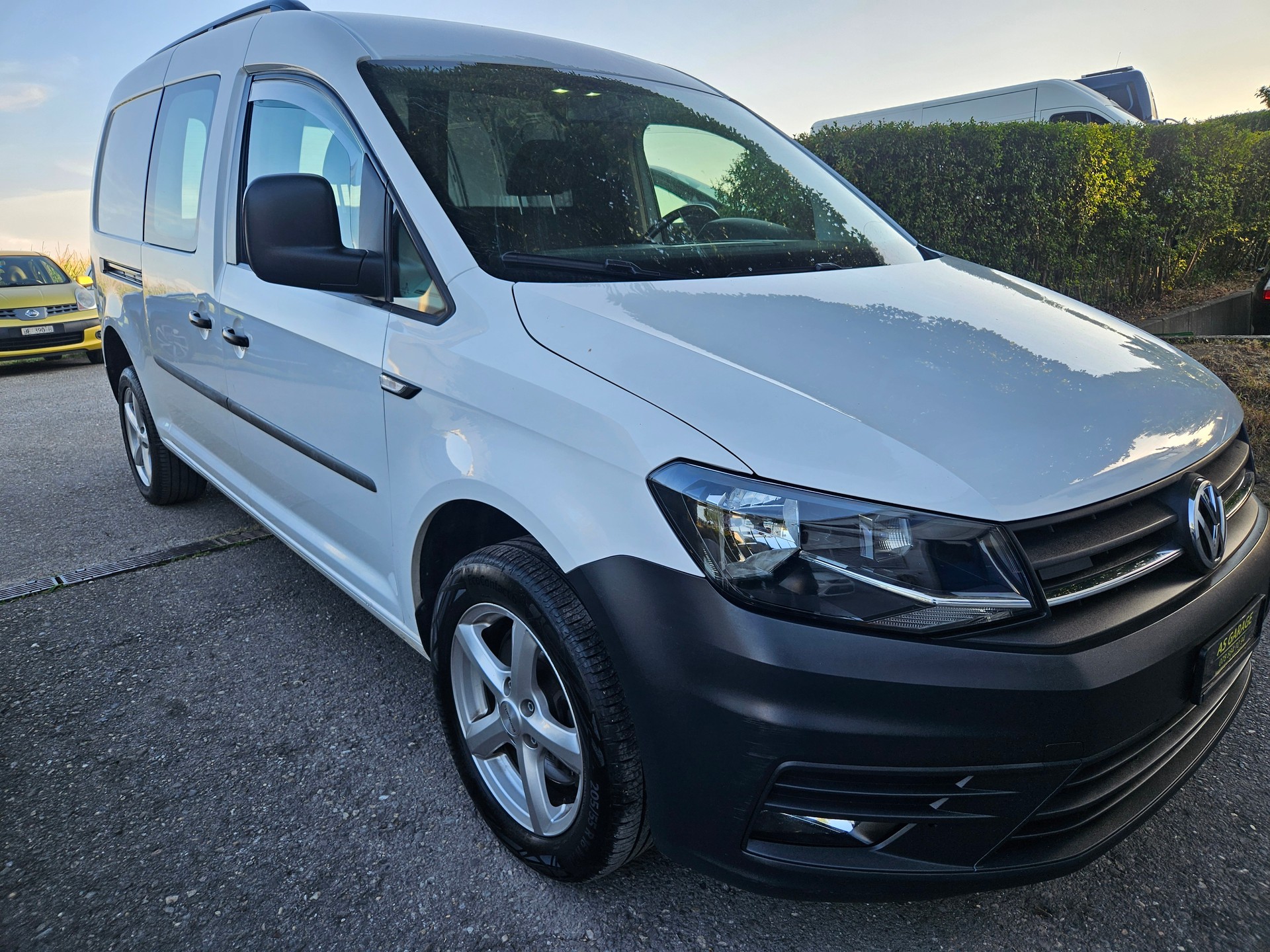VW Caddy Maxi 2.0TDI 4Motion BlueMotion Technology DSG-image-1