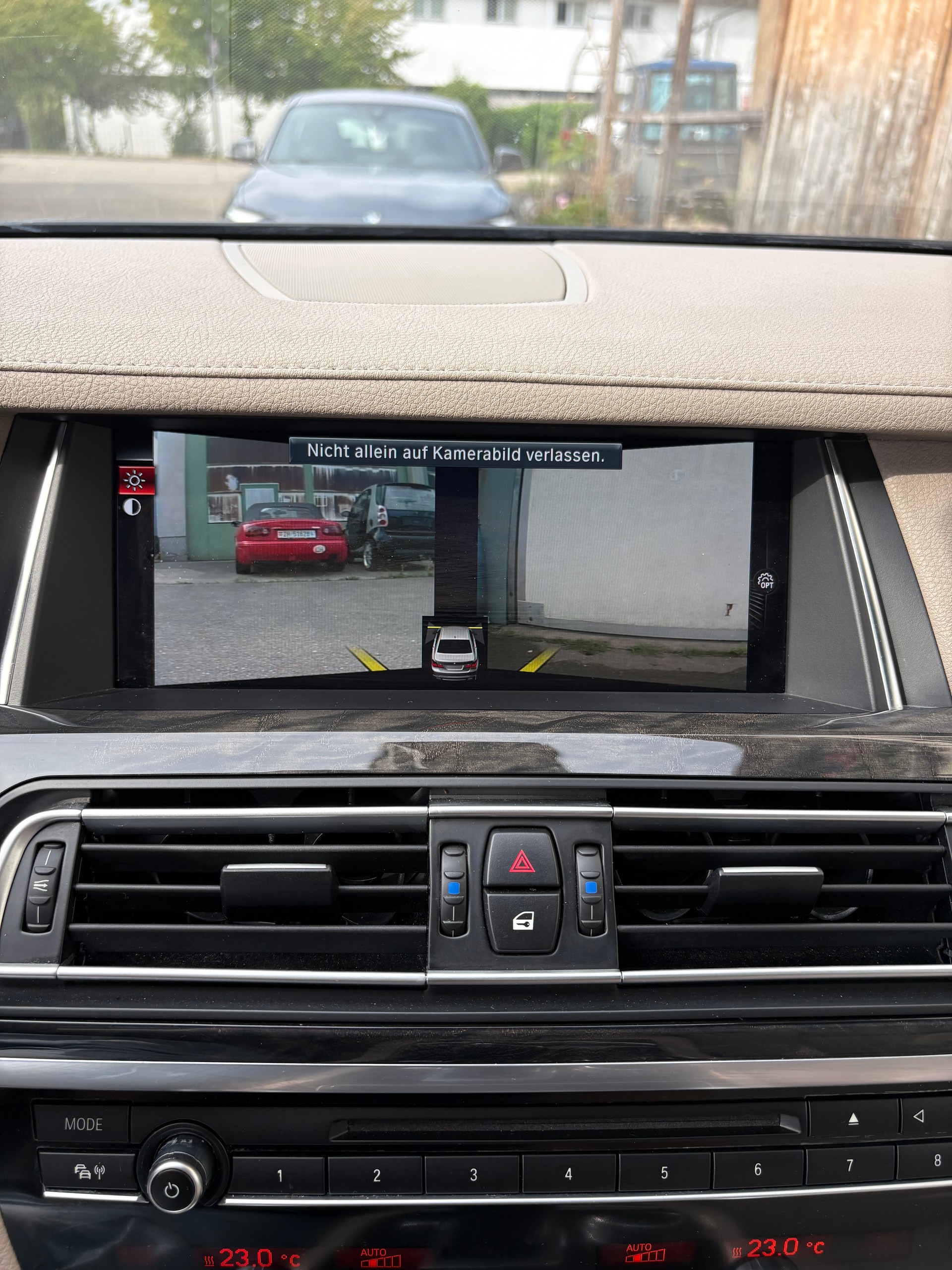 BMW 750i xDrive M-Paket Facelift-image-17