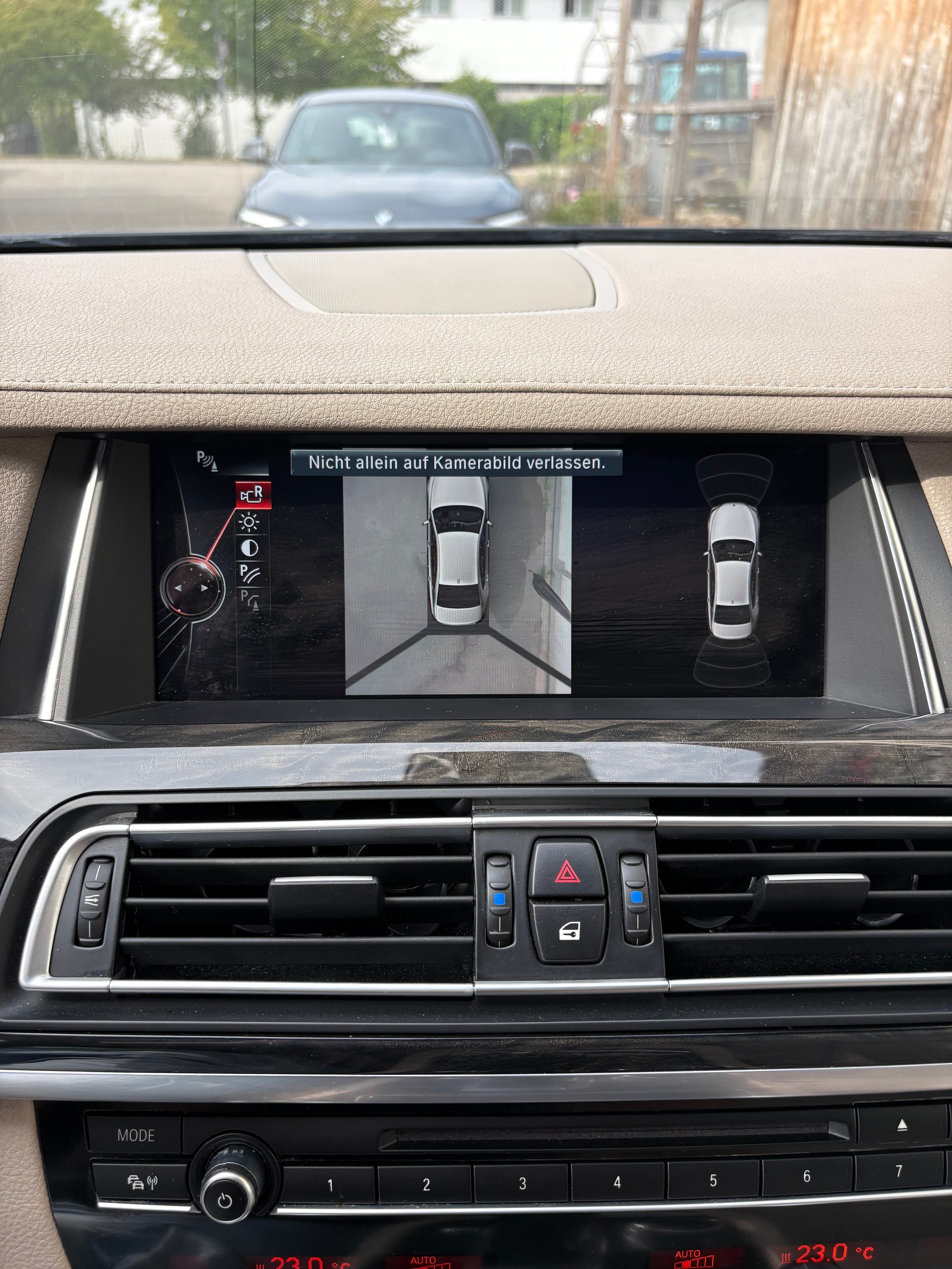 BMW 750i xDrive M-Paket Facelift-image-15