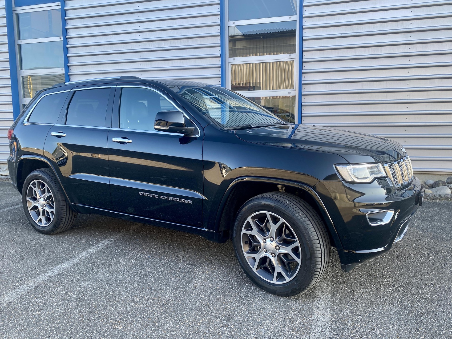 JEEP 3.0 CRD V6 Overland-image-10