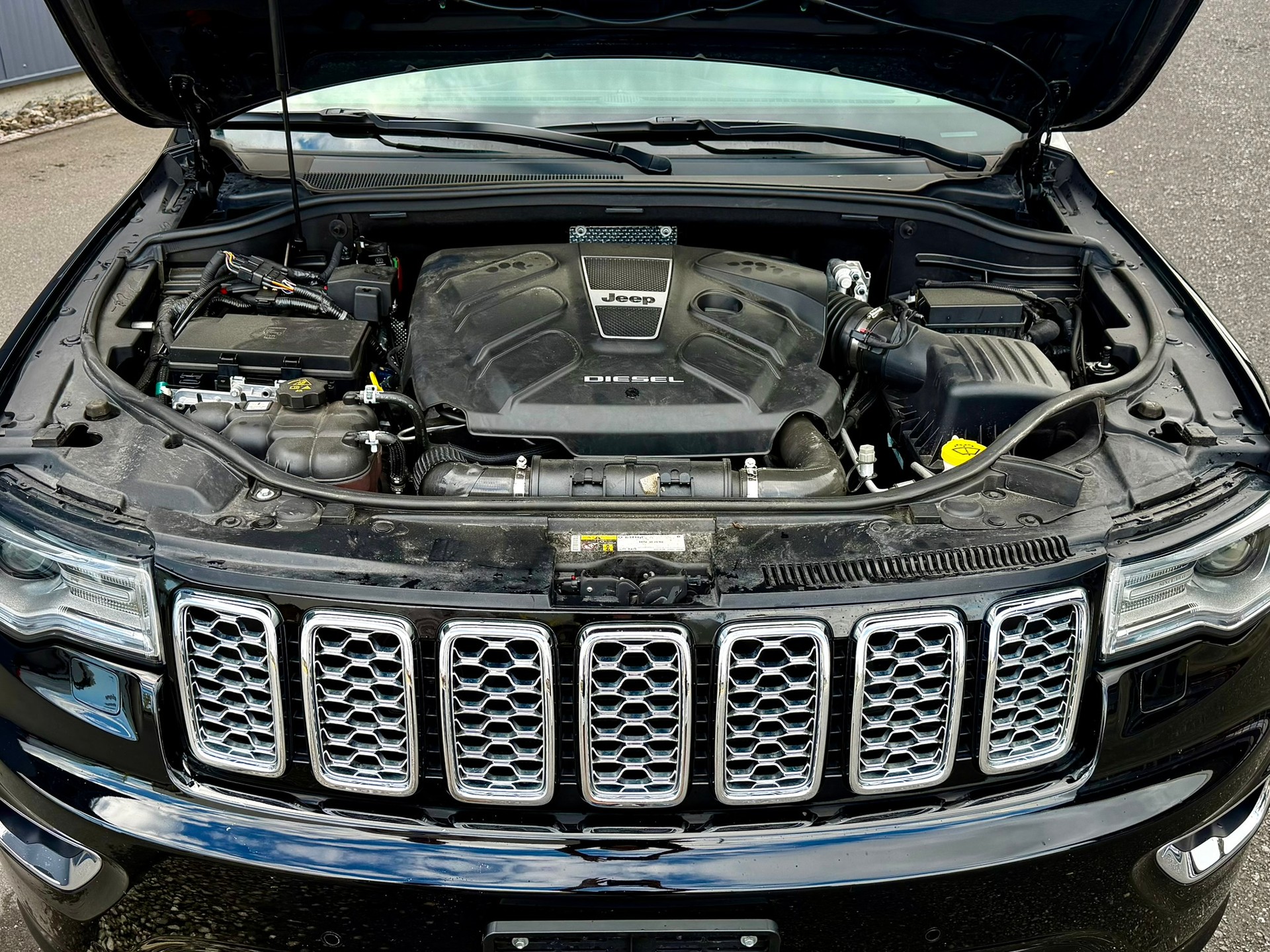 JEEP 3.0 CRD V6 Overland-image-8