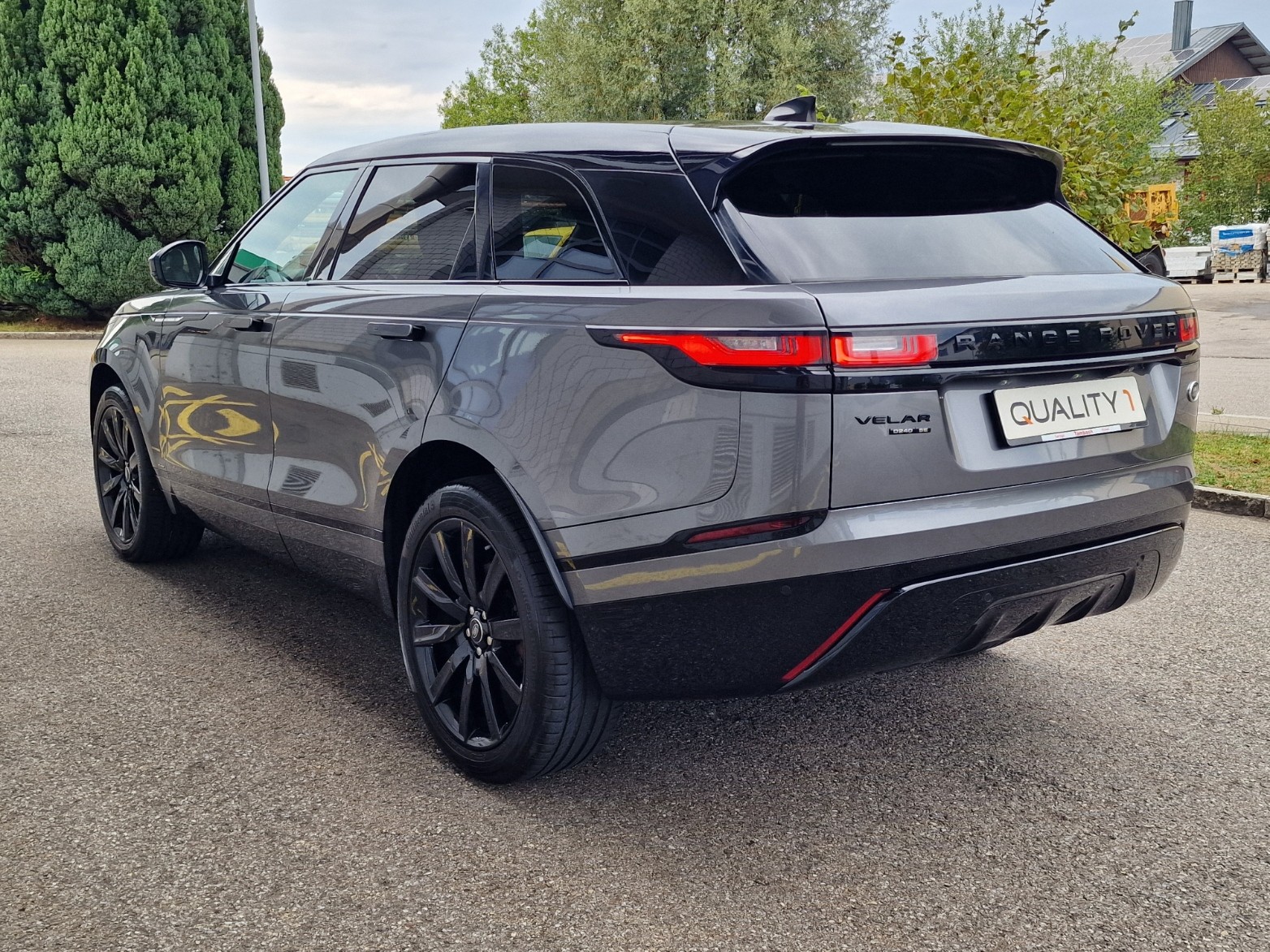 LAND ROVER Range Rover Velar R-Dynamic D 240 SE Automatic-image-5
