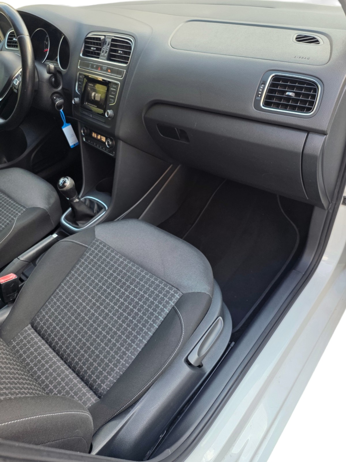 VW Polo 1.2 TSI BMT Comfortline-image-14