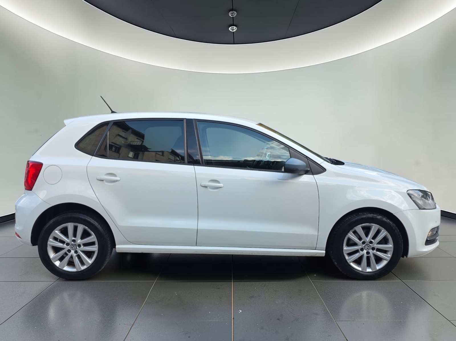 VW Polo 1.2 TSI BMT Comfortline-image-3