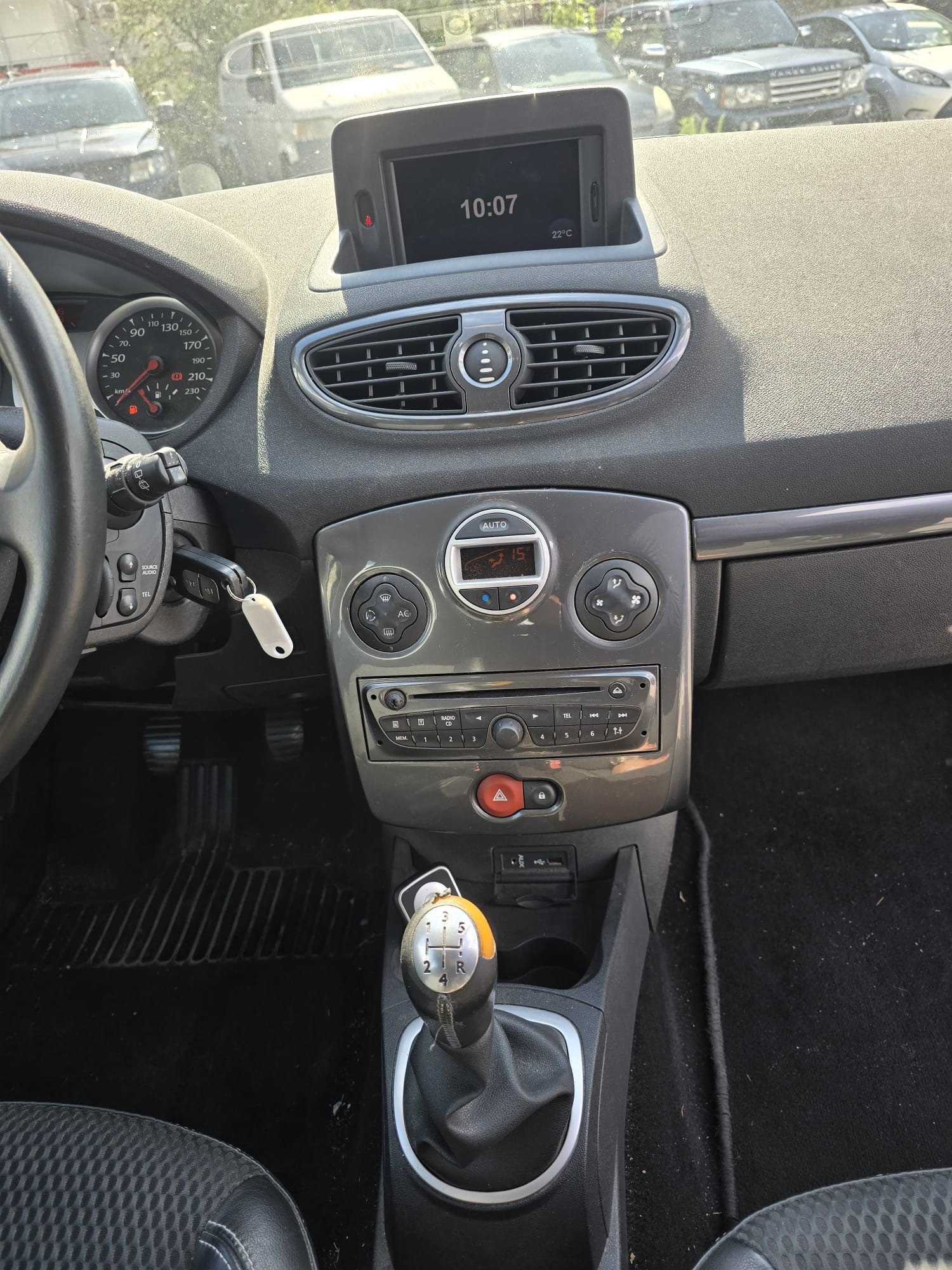 RENAULT Clio Grandtour 1.5 dCi Expression-image-10