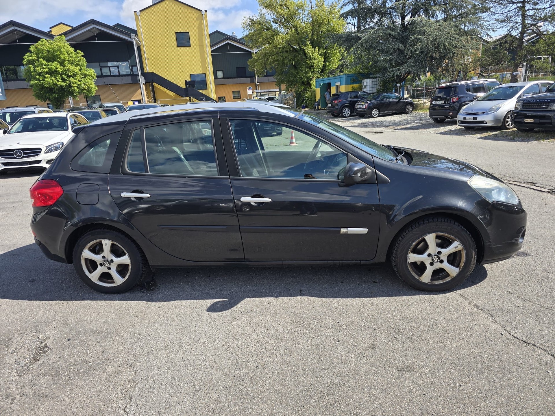 RENAULT Clio Grandtour 1.5 dCi Expression-image-5