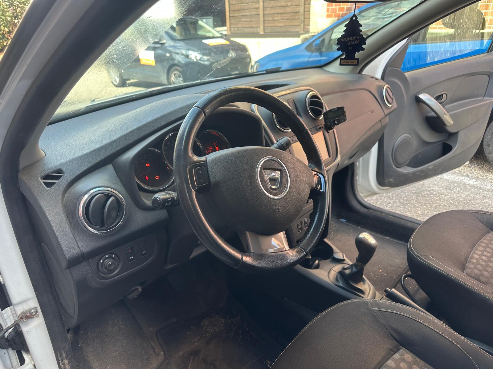 DACIA Logan MCV 0.9 Ambiance Automatic-image-8