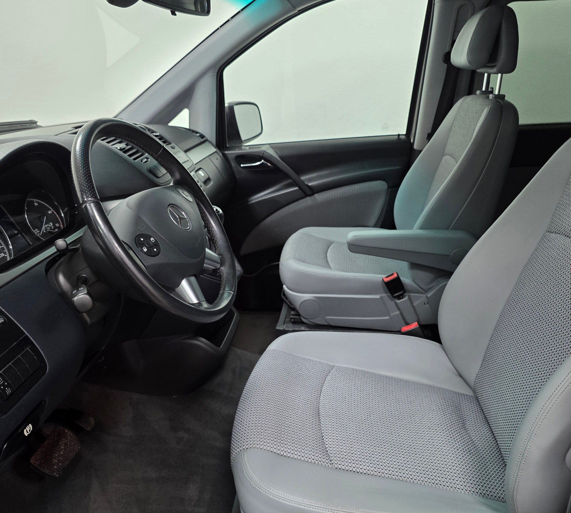 MERCEDES-BENZ Viano 2.2 CDI Blue Eff. Trend Ed. L 4Matic A-image-10