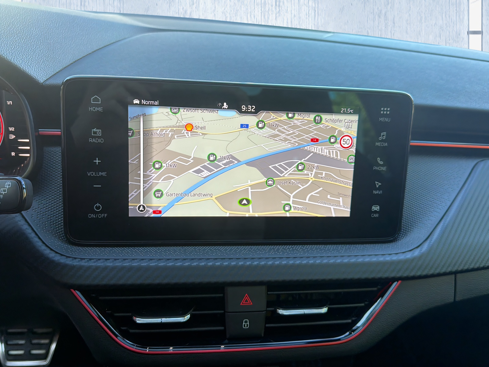 SKODA Kamiq 1.5 TSI Monte Carlo DSG-image-15