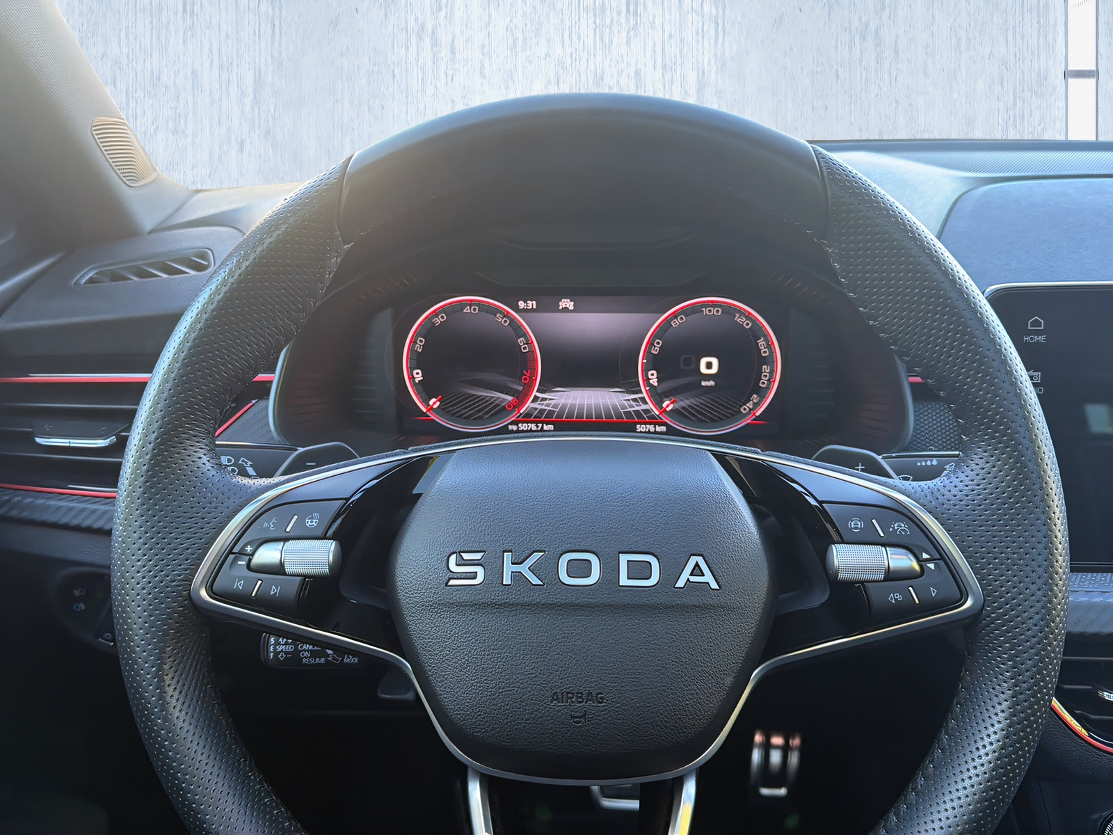 SKODA Kamiq 1.5 TSI Monte Carlo DSG-image-12