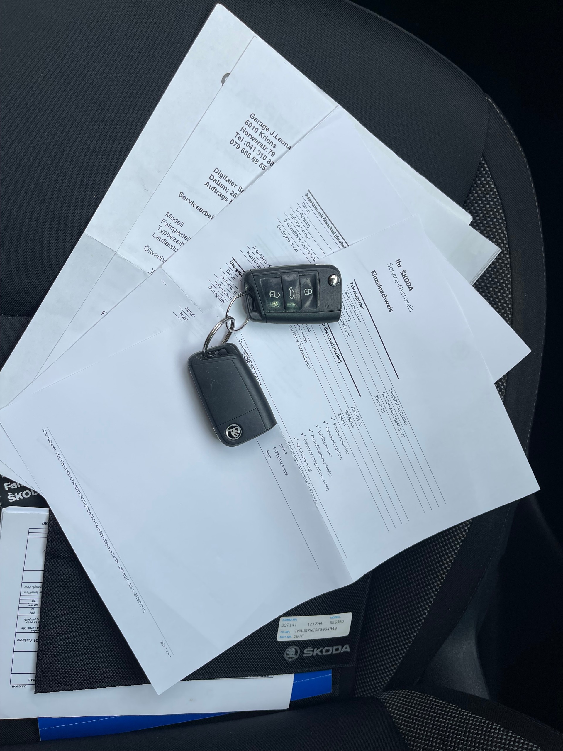 SKODA Octavia Combi 1.6 TDI Active DSG-image-15