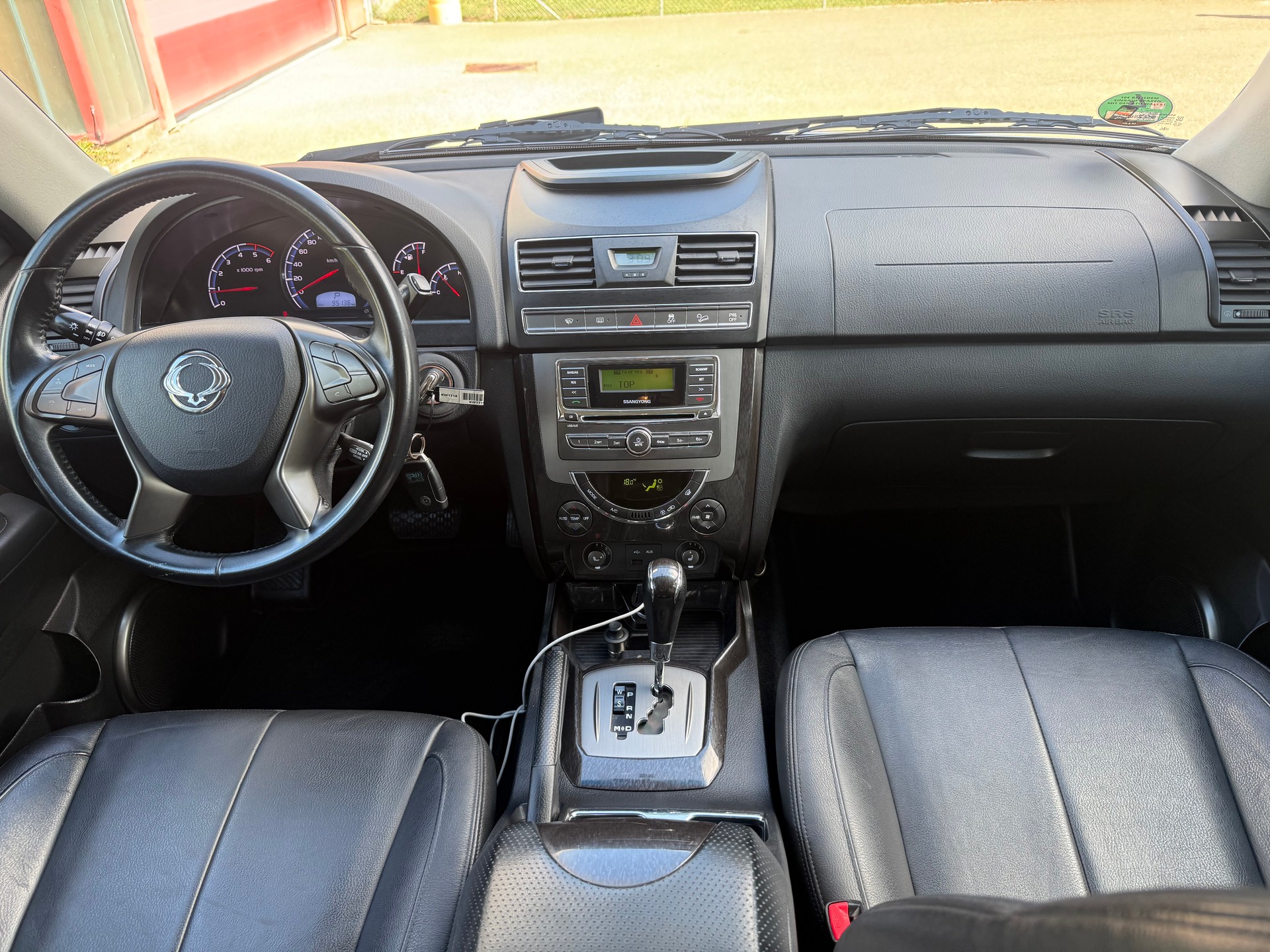 KGM-SsangYong Rexton RX200 e-XDi Quartz 4WD Automatic-image-7
