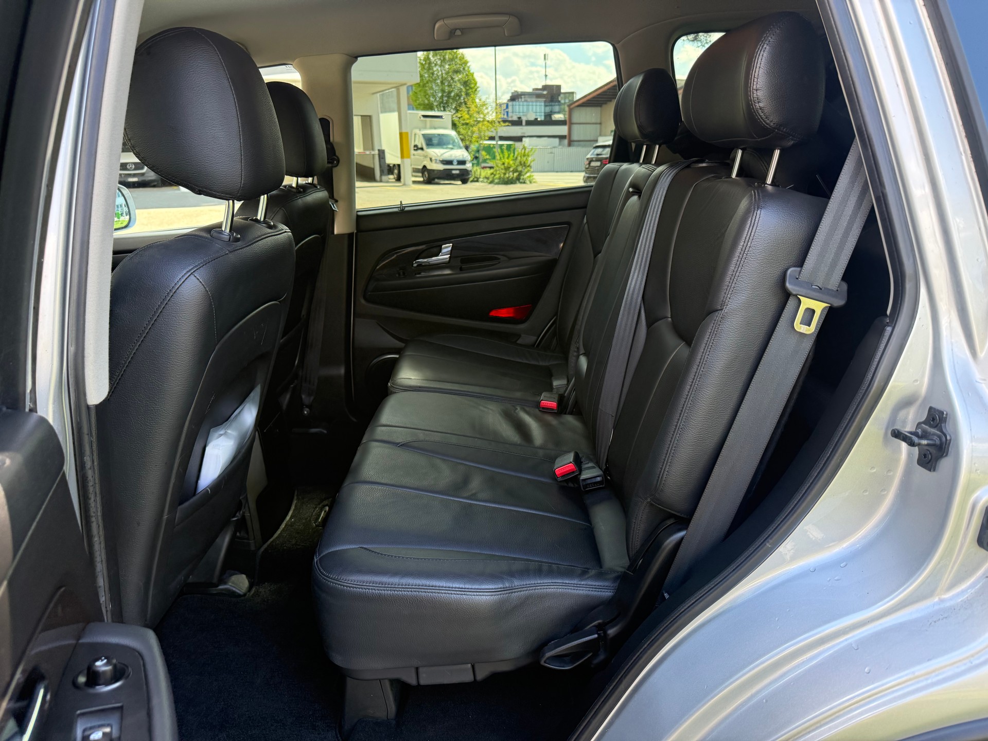KGM-SsangYong Rexton RX200 e-XDi Quartz 4WD Automatic-image-9