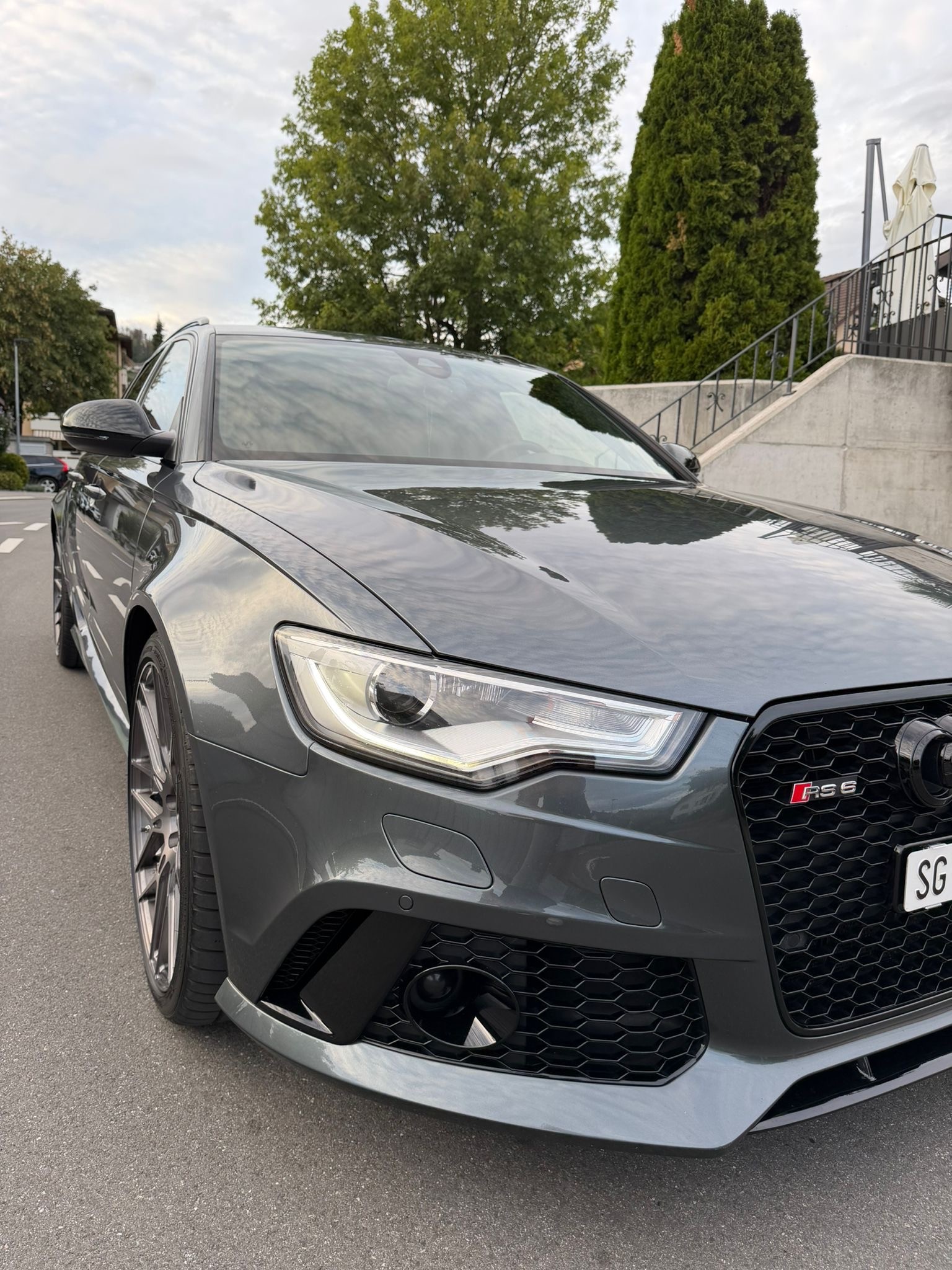 AUDI RS6 4.0 V8 TFSI quattro T-Tronic-image-4
