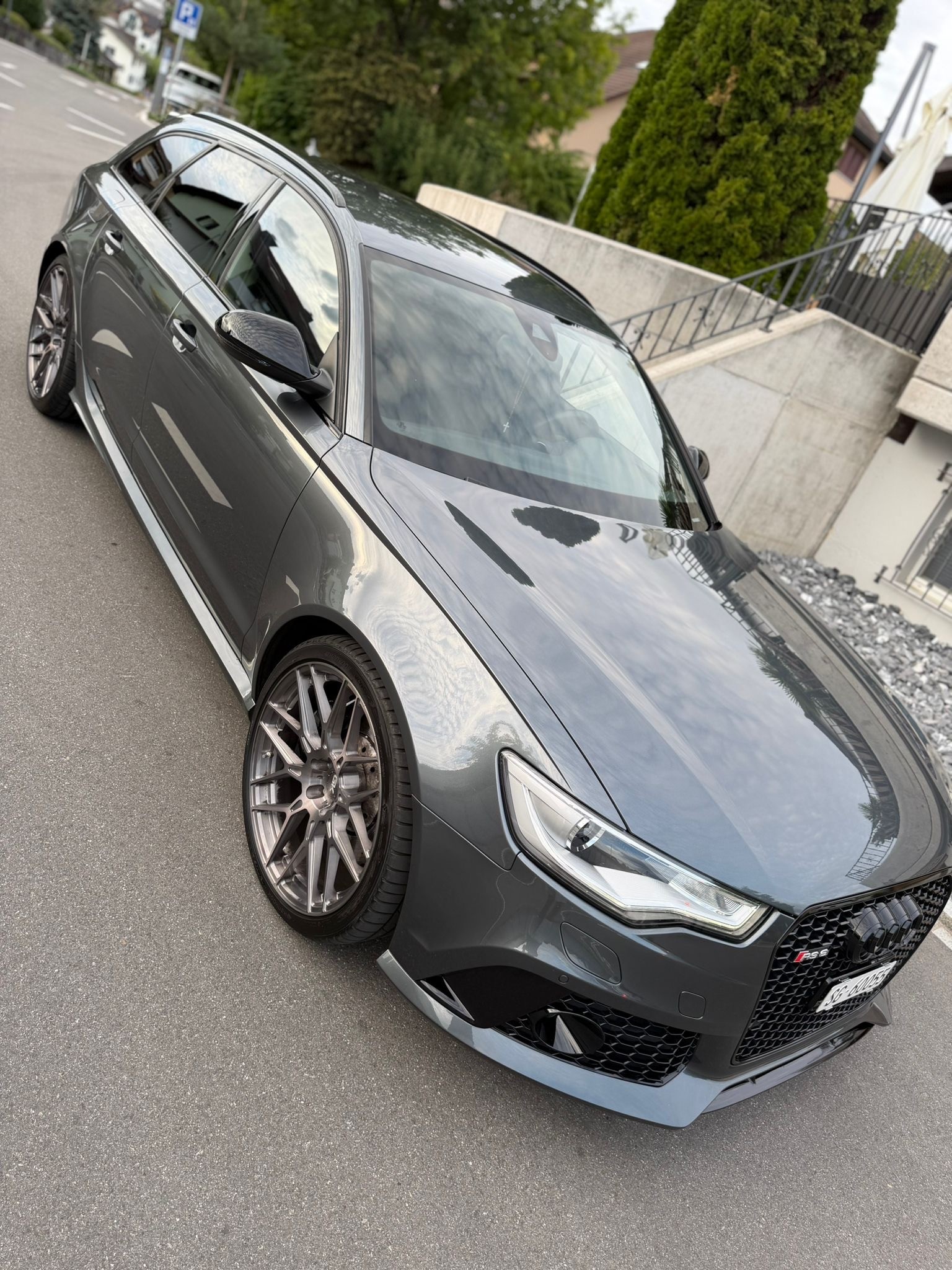 AUDI RS6 4.0 V8 TFSI quattro T-Tronic-image-9