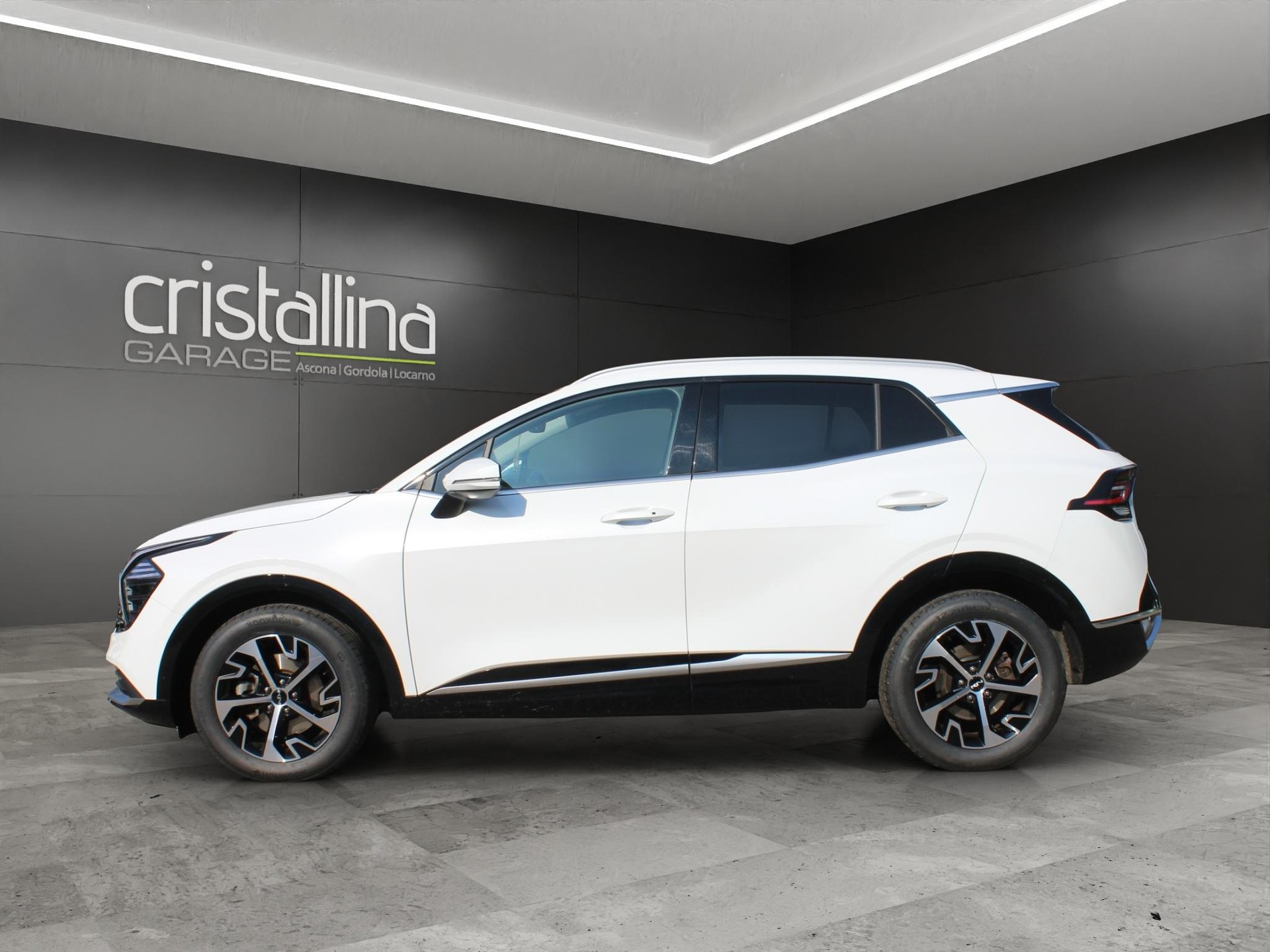 KIA Sportage 1.6 T-GDi Hybrid Style-showroom-element-1