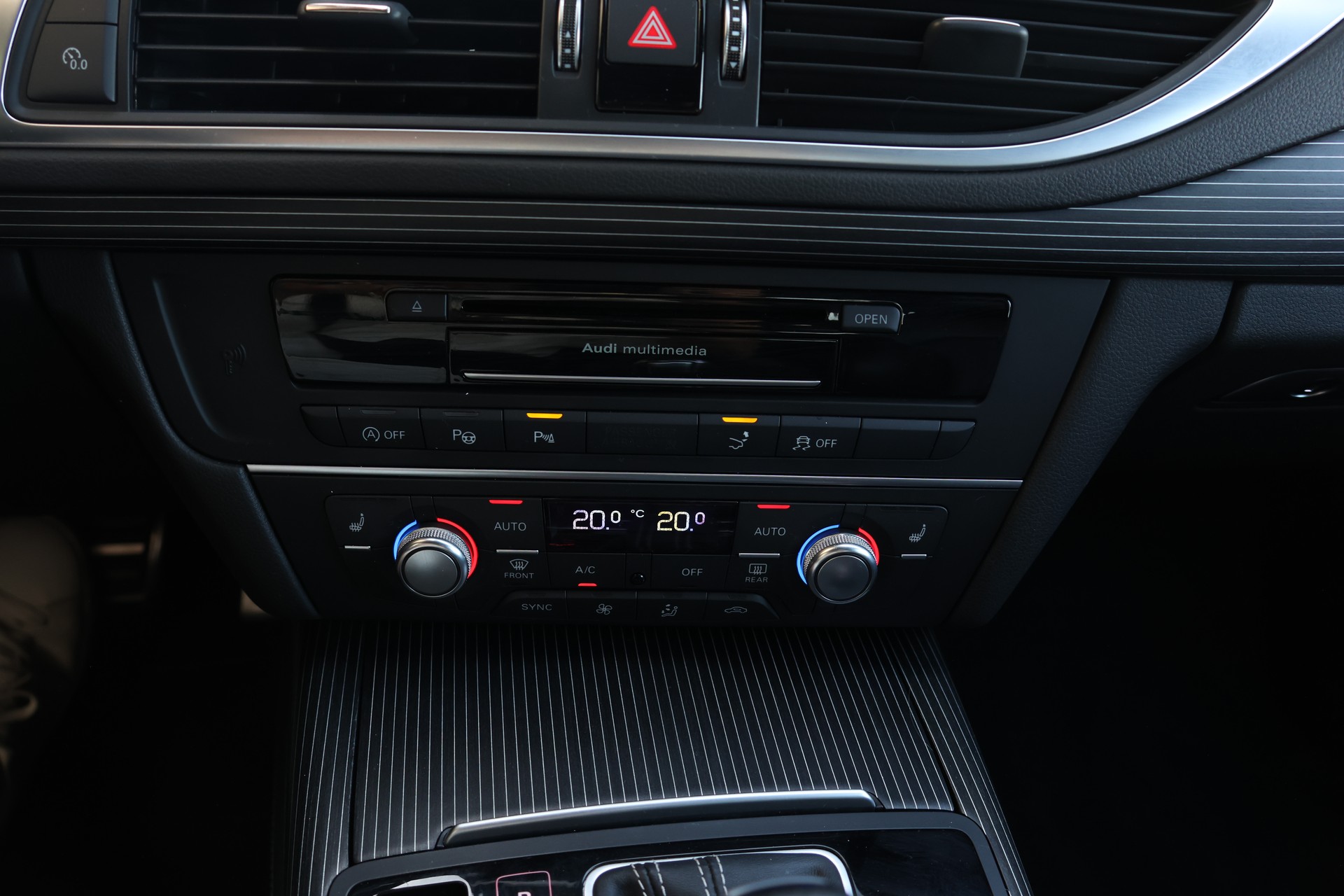 AUDI A7 Sportback 3.0 BiTDI quattro compet. S-tronic-image-15